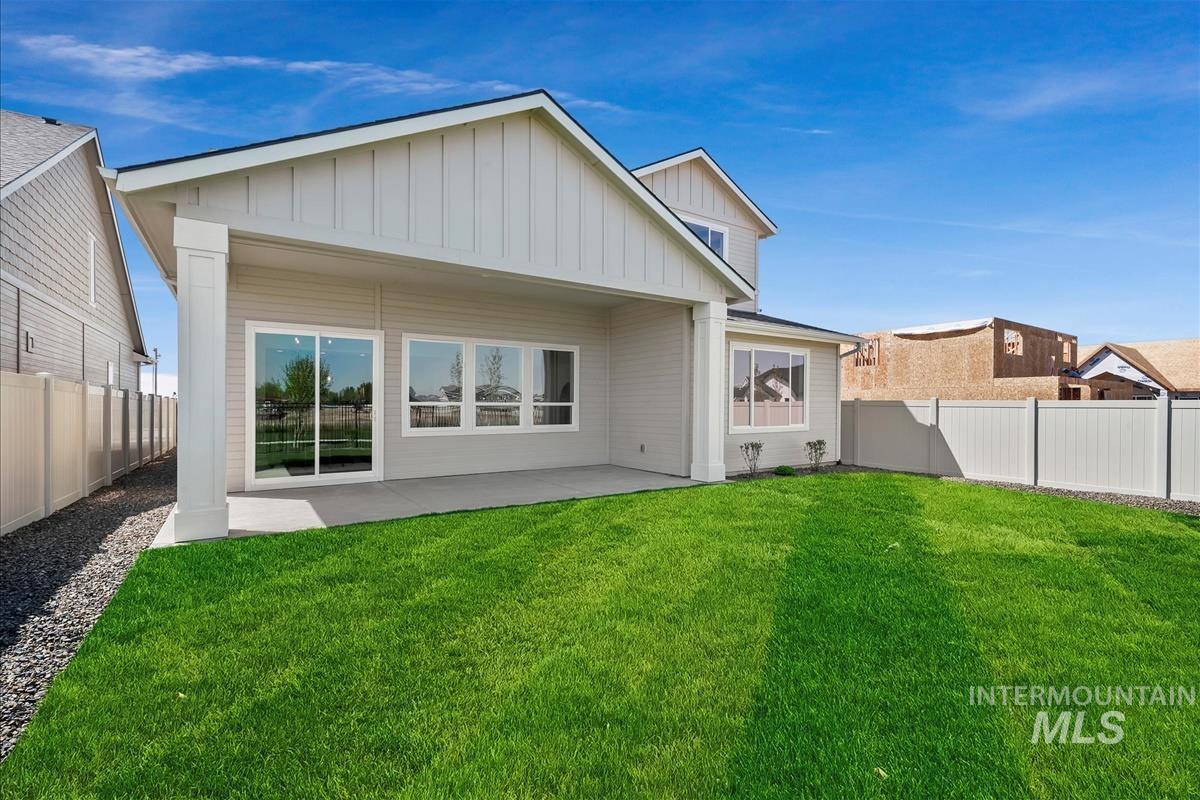 1302 E Andes Dr. Property Photo 26