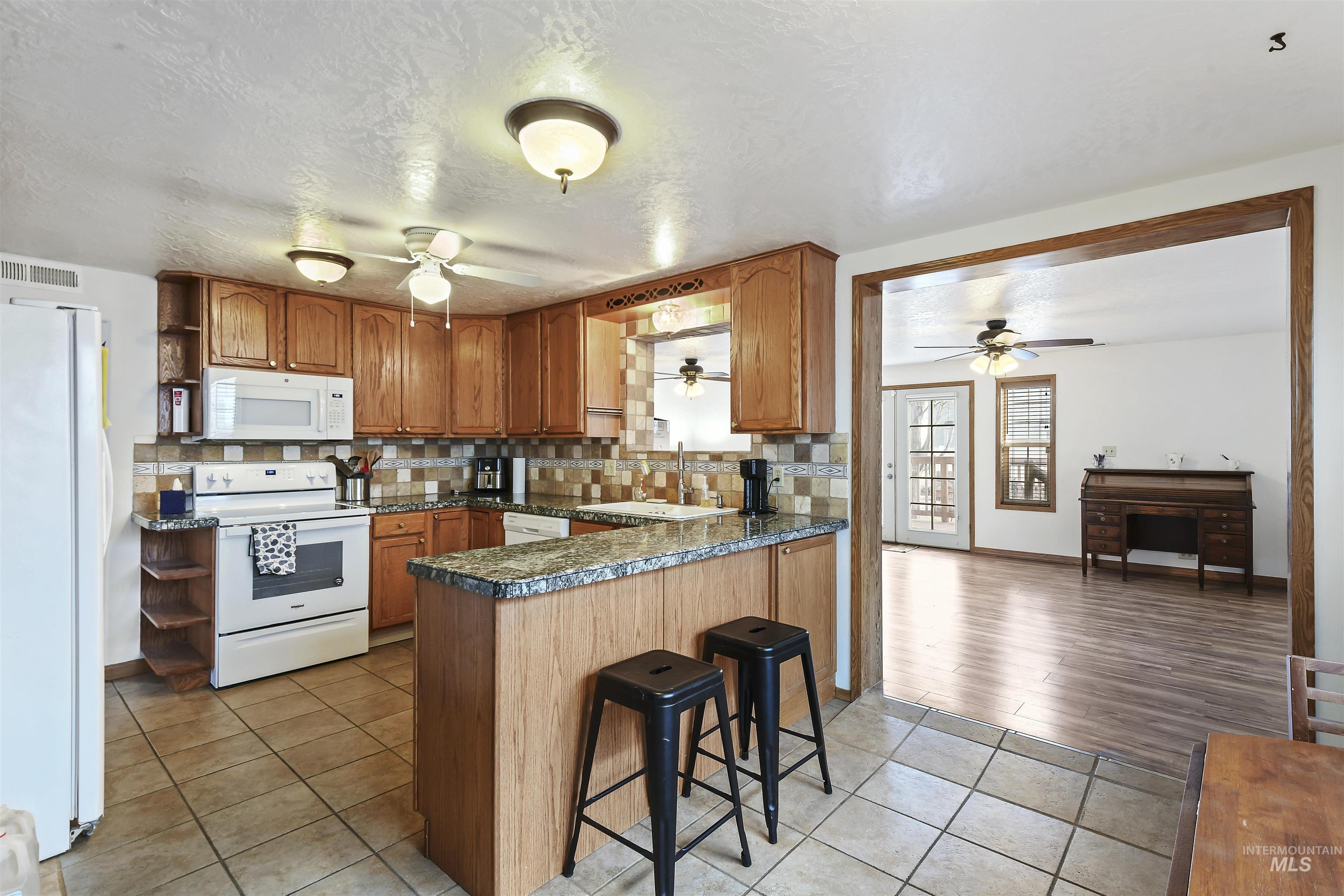 3011 S Georgia Avenue Property Photo 5