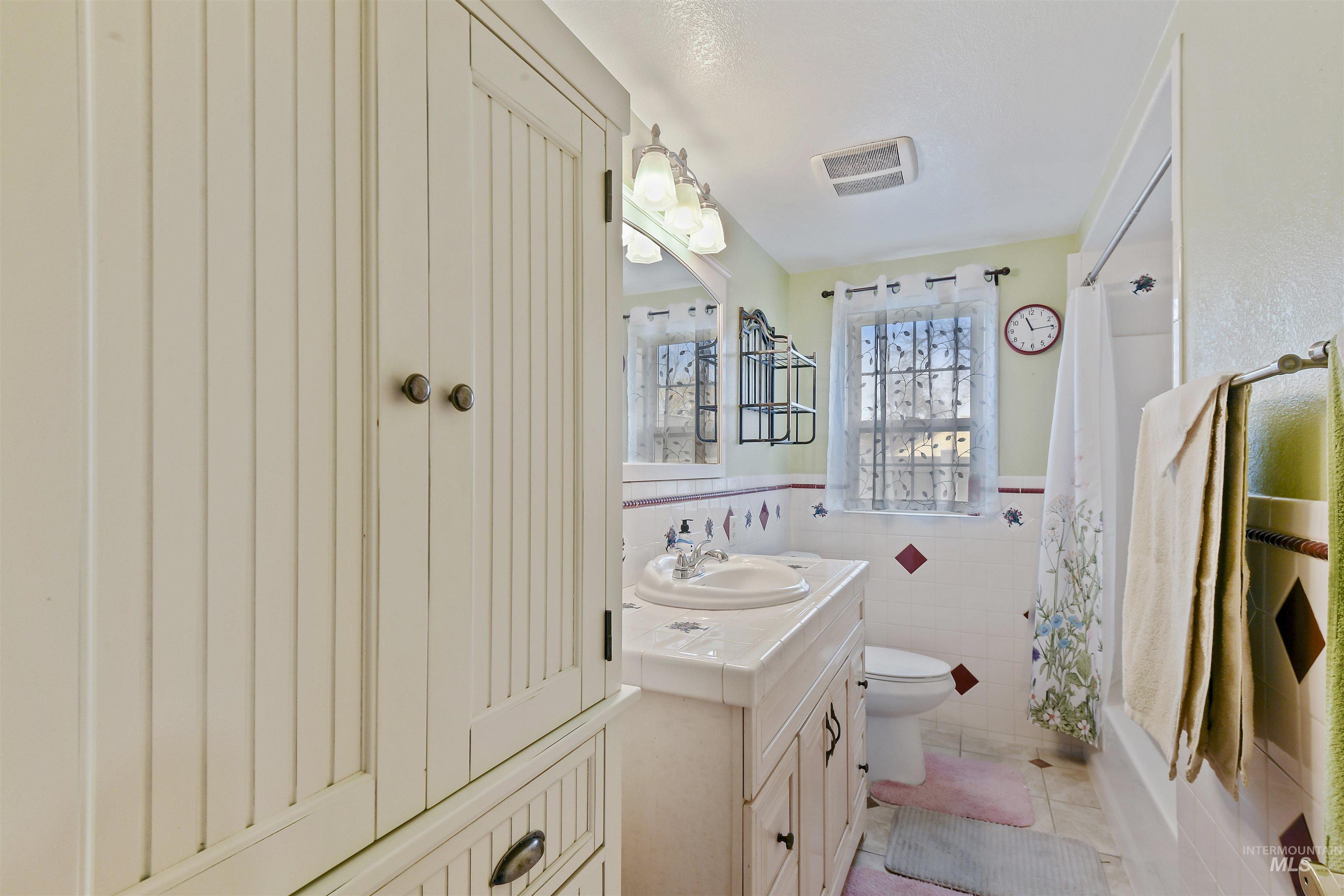3011 S Georgia Avenue Property Photo 10