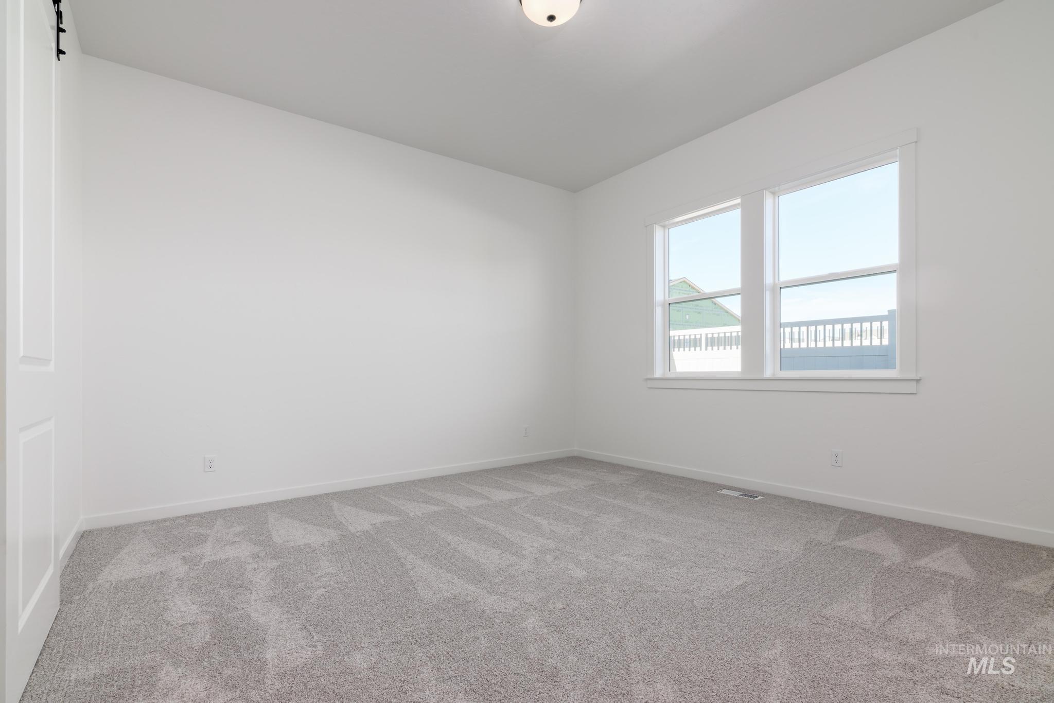 8558 W Chamblee St Property Photo 22