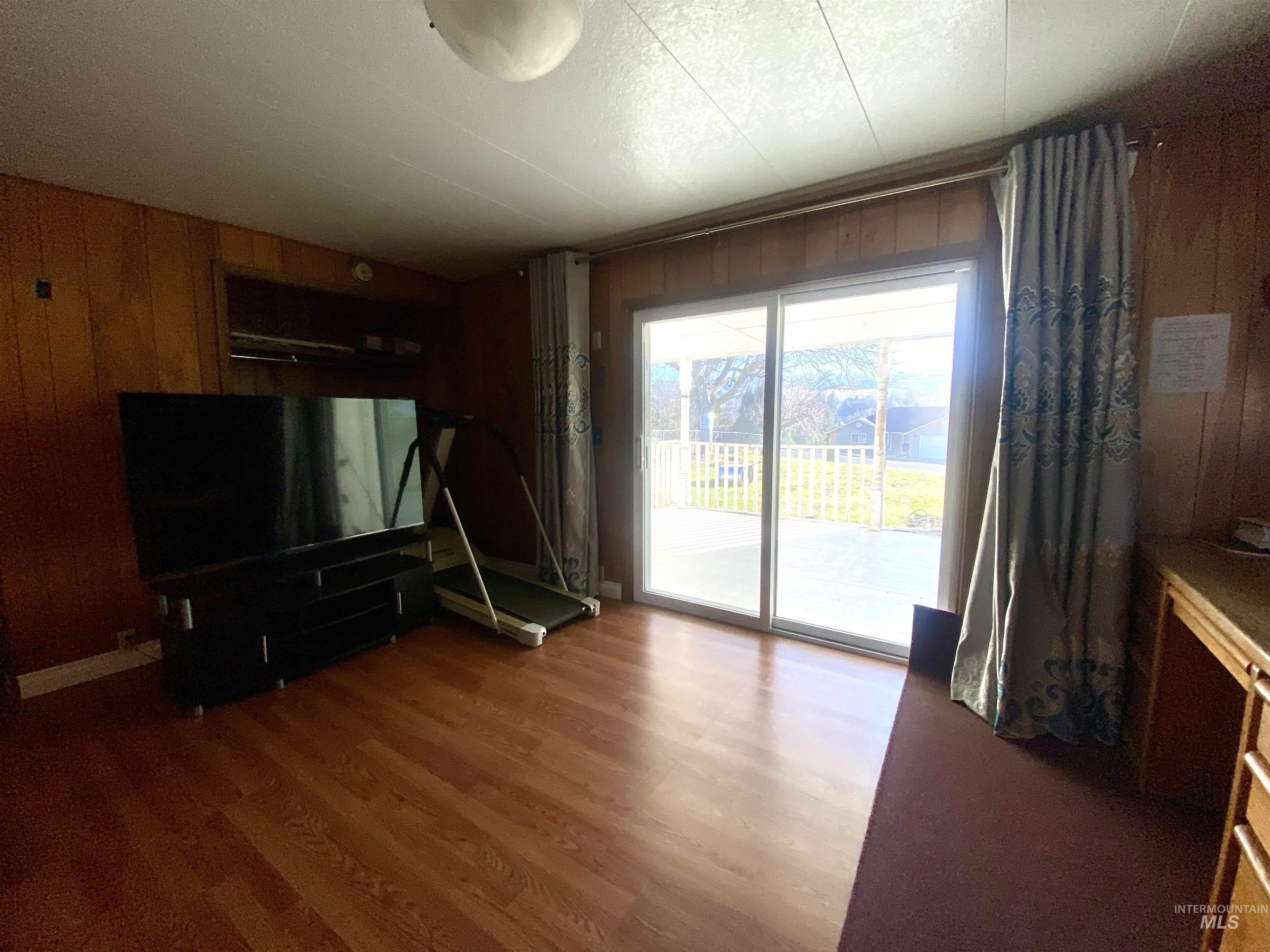 832 N Street Property Photo 10