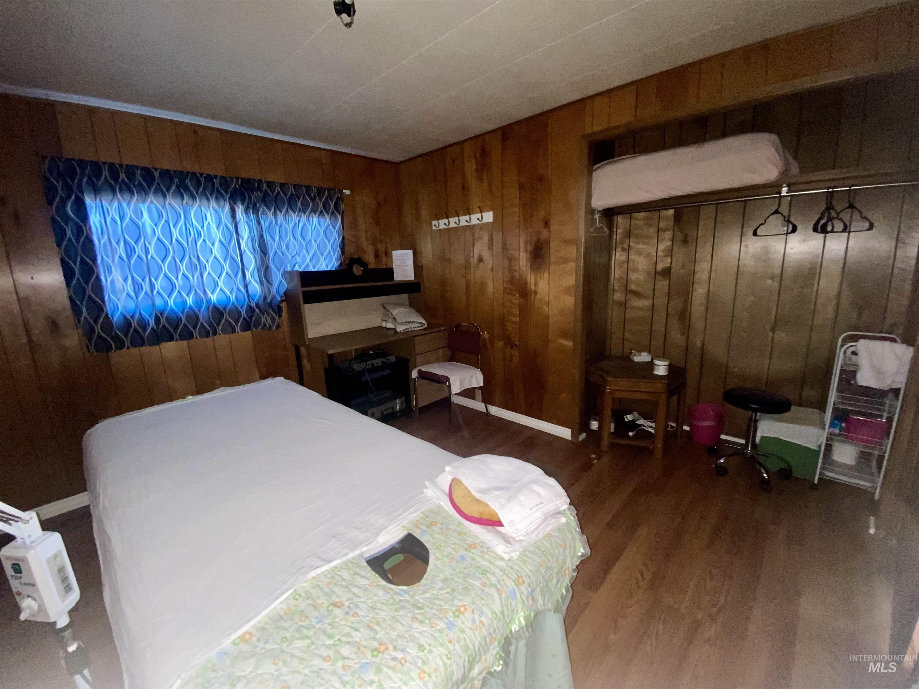832 N Street Property Photo 16