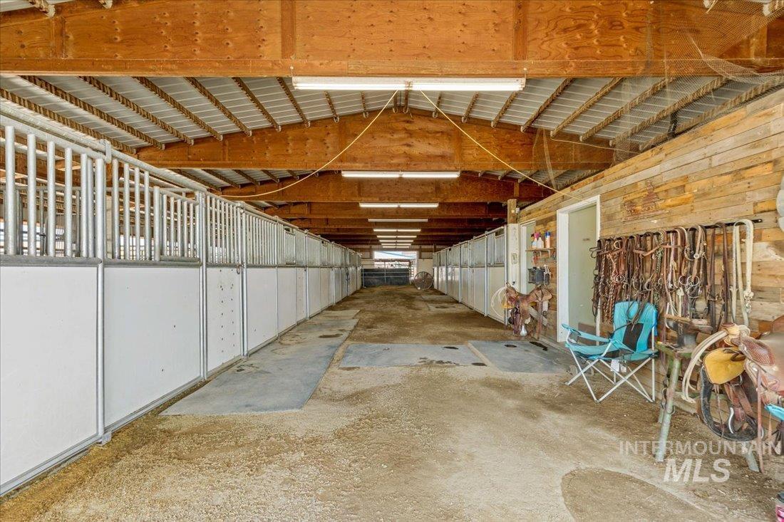 6445 Little Freezeout Rd Property Photo 6