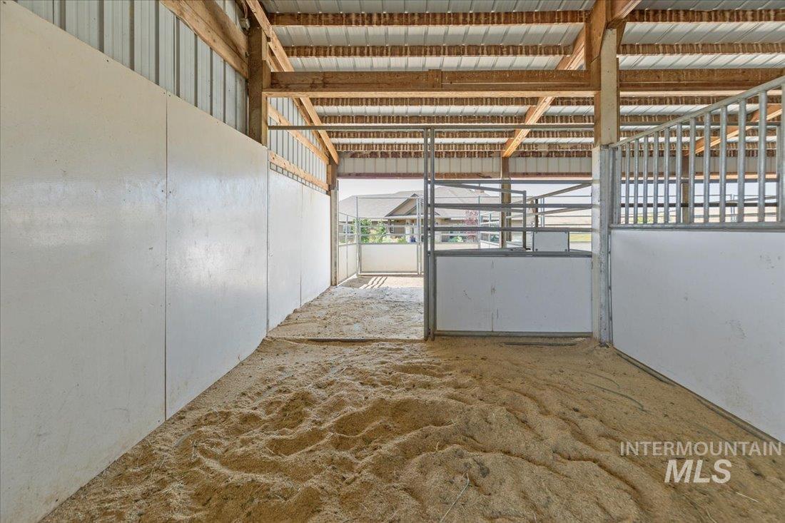 6445 Little Freezeout Rd Property Photo 7