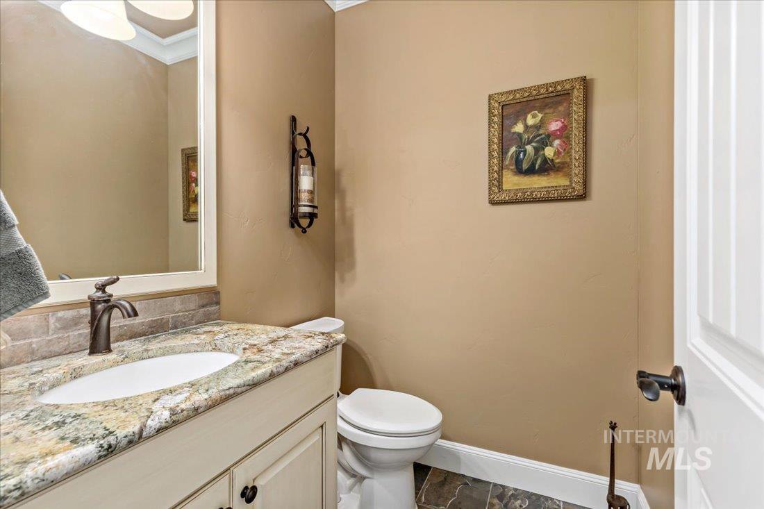 6445 Little Freezeout Rd Property Photo 20