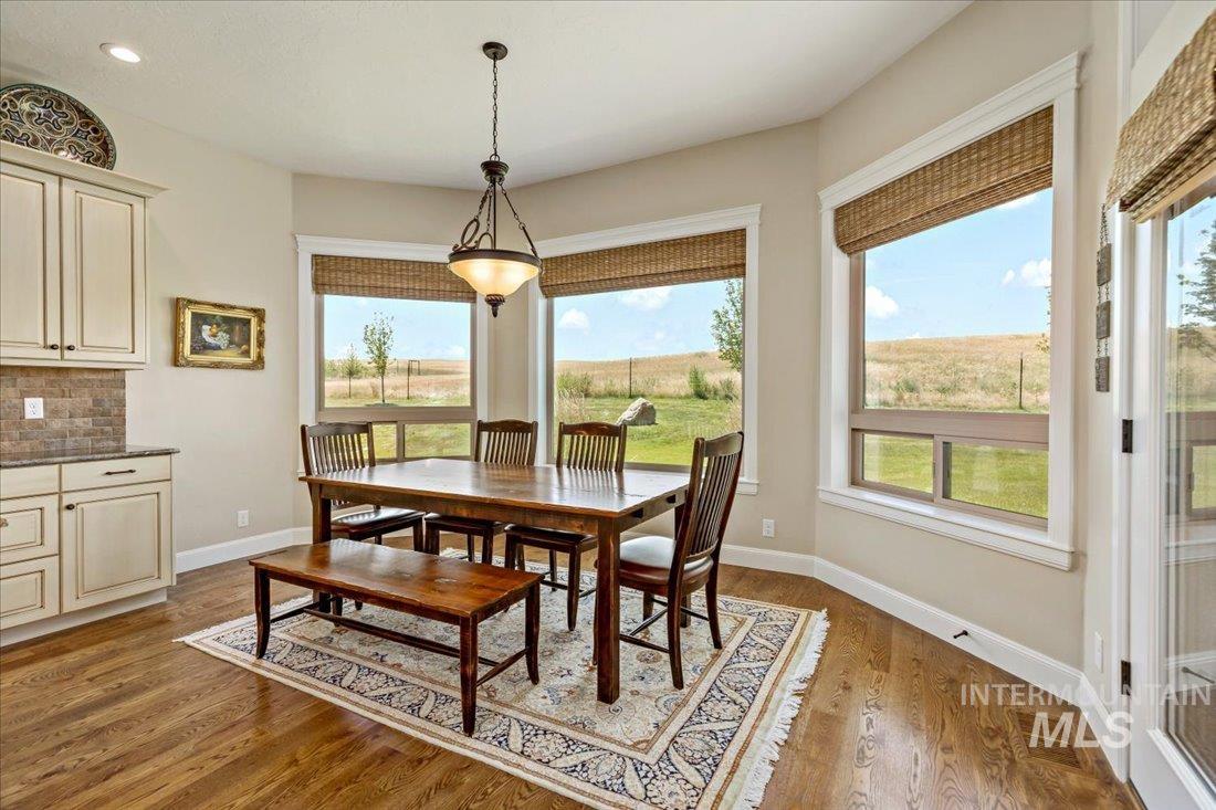 6445 Little Freezeout Rd Property Photo 23