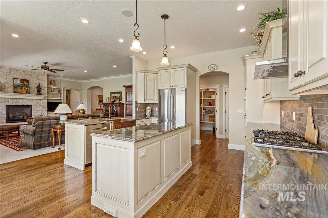 6445 Little Freezeout Rd Property Photo 25