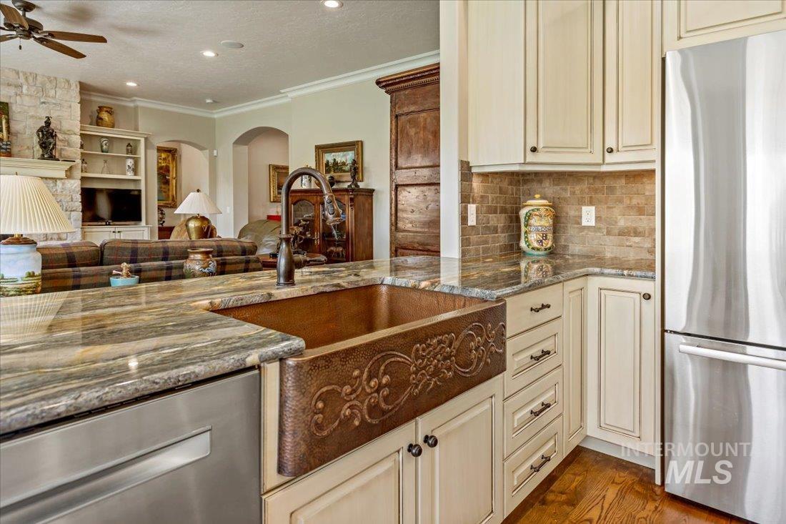 6445 Little Freezeout Rd Property Photo 26