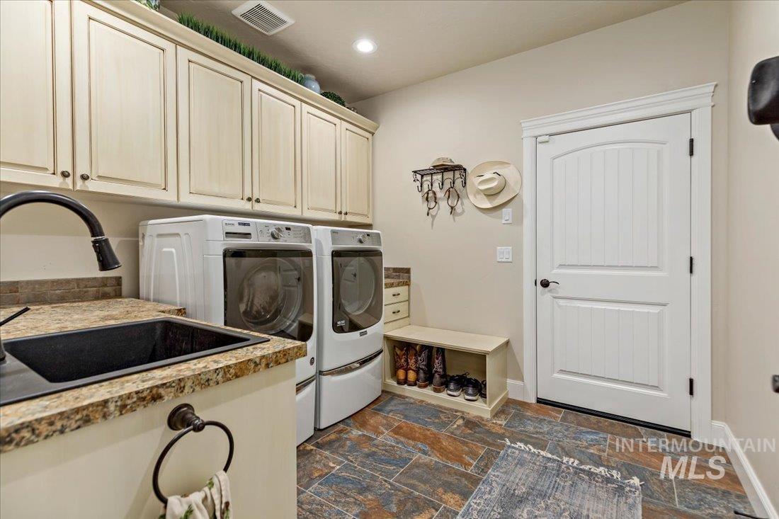 6445 Little Freezeout Rd Property Photo 37