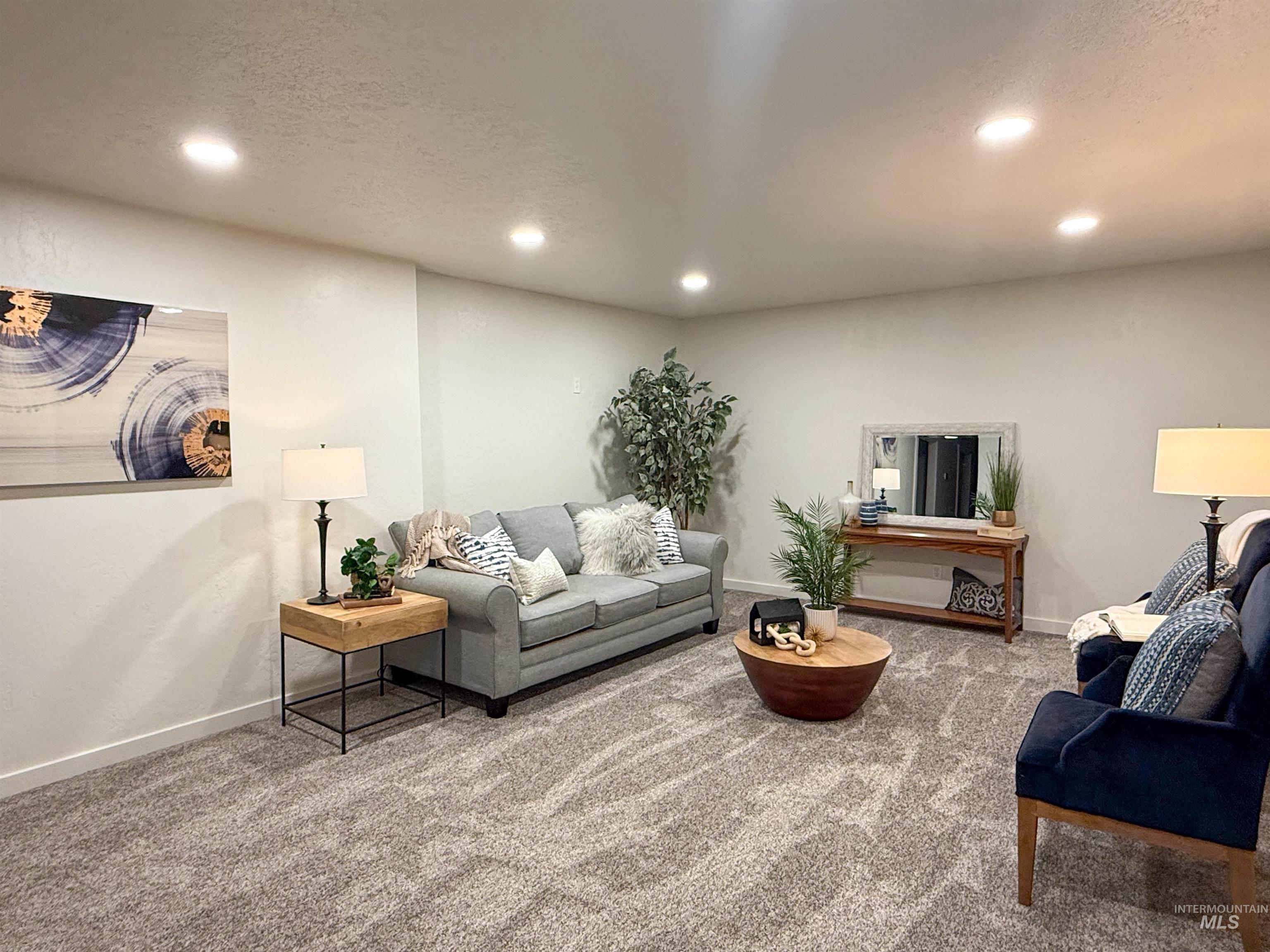 349 S 200 W Property Photo 5