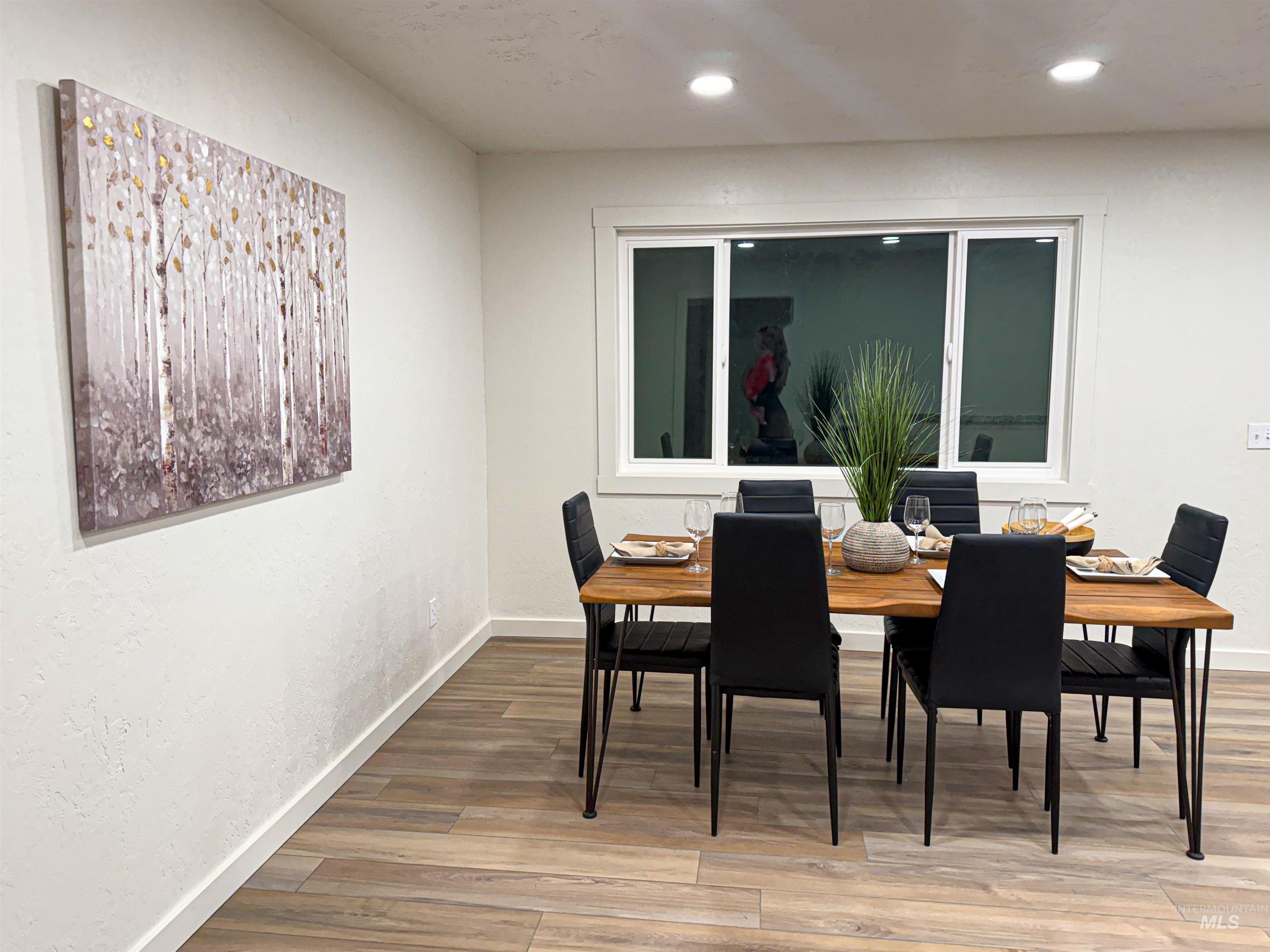 349 S 200 W Property Photo 9