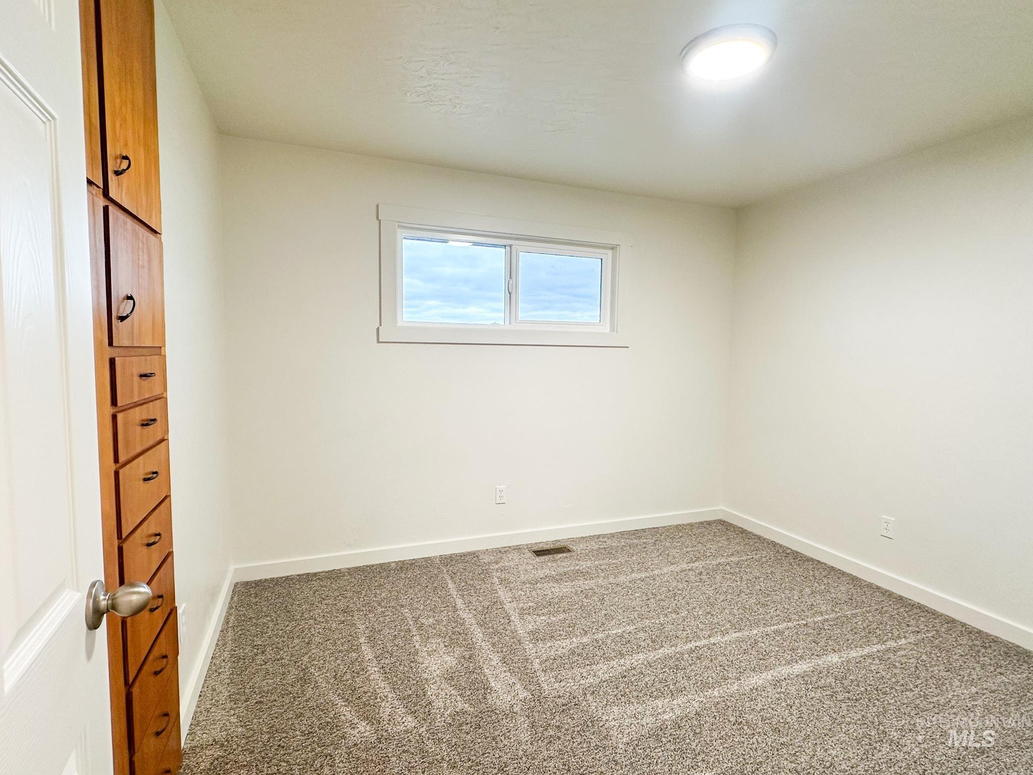 349 S 200 W Property Photo 19