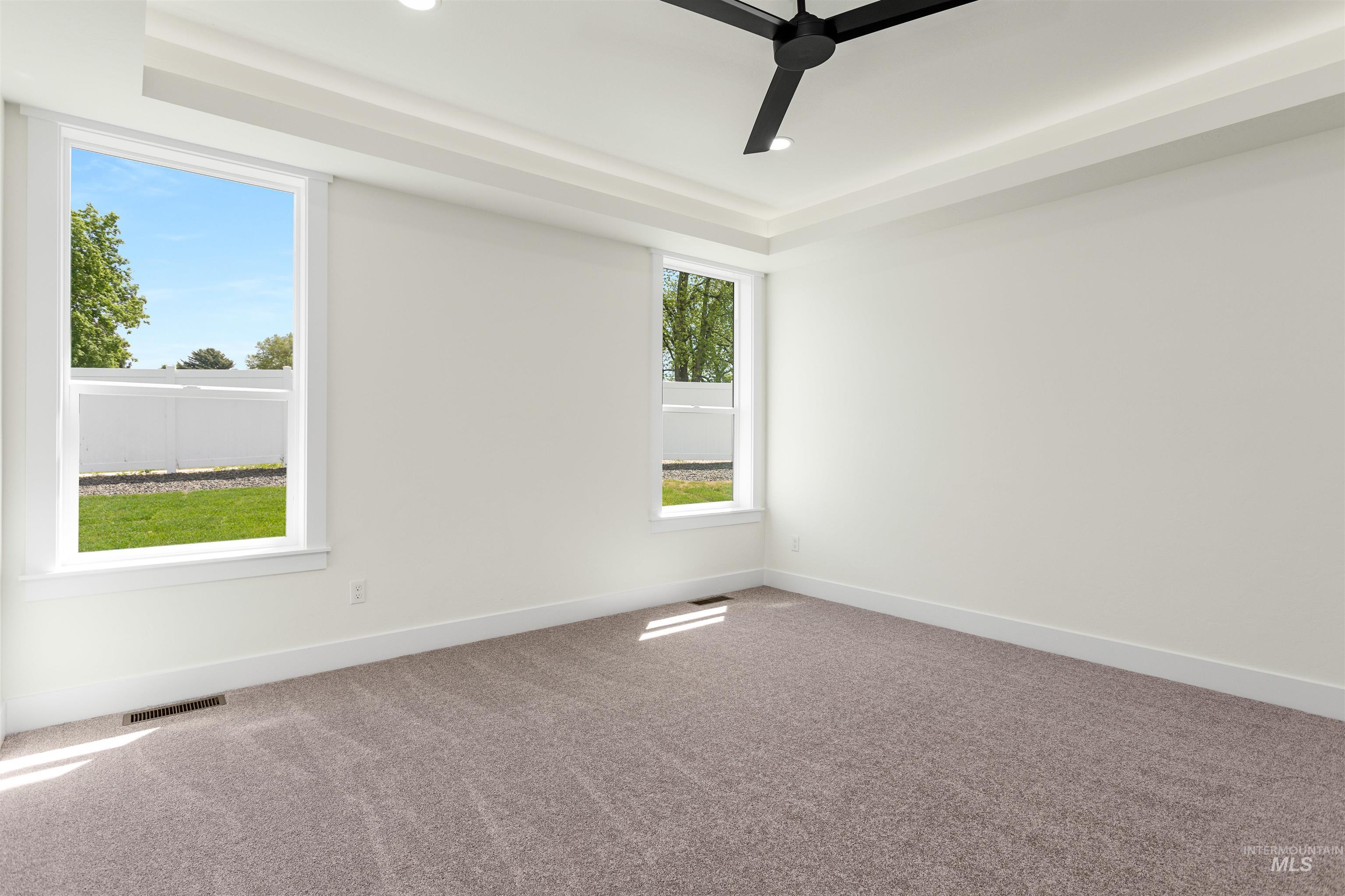 113 Albert Lane Property Photo 15