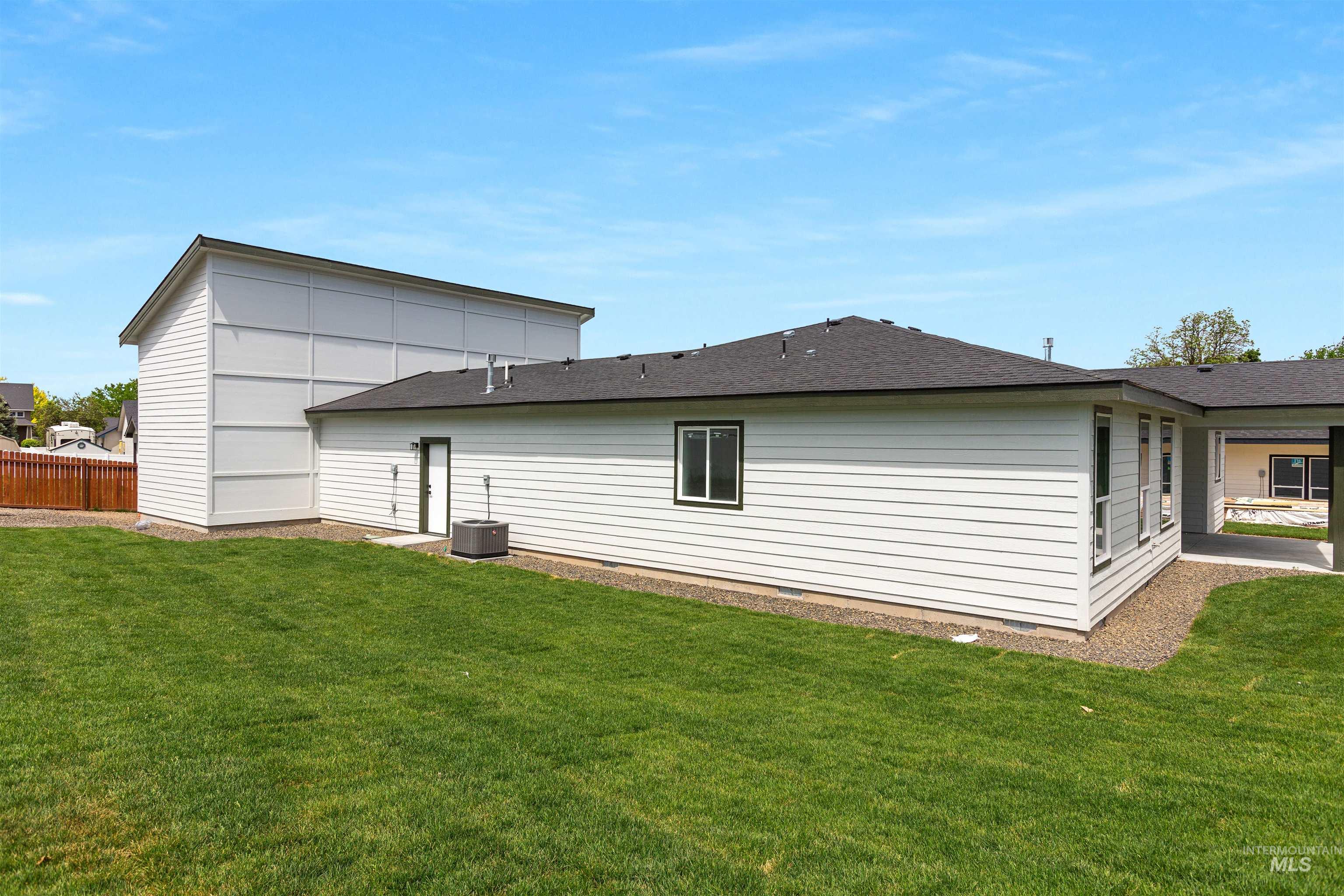 113 Albert Lane Property Photo 32