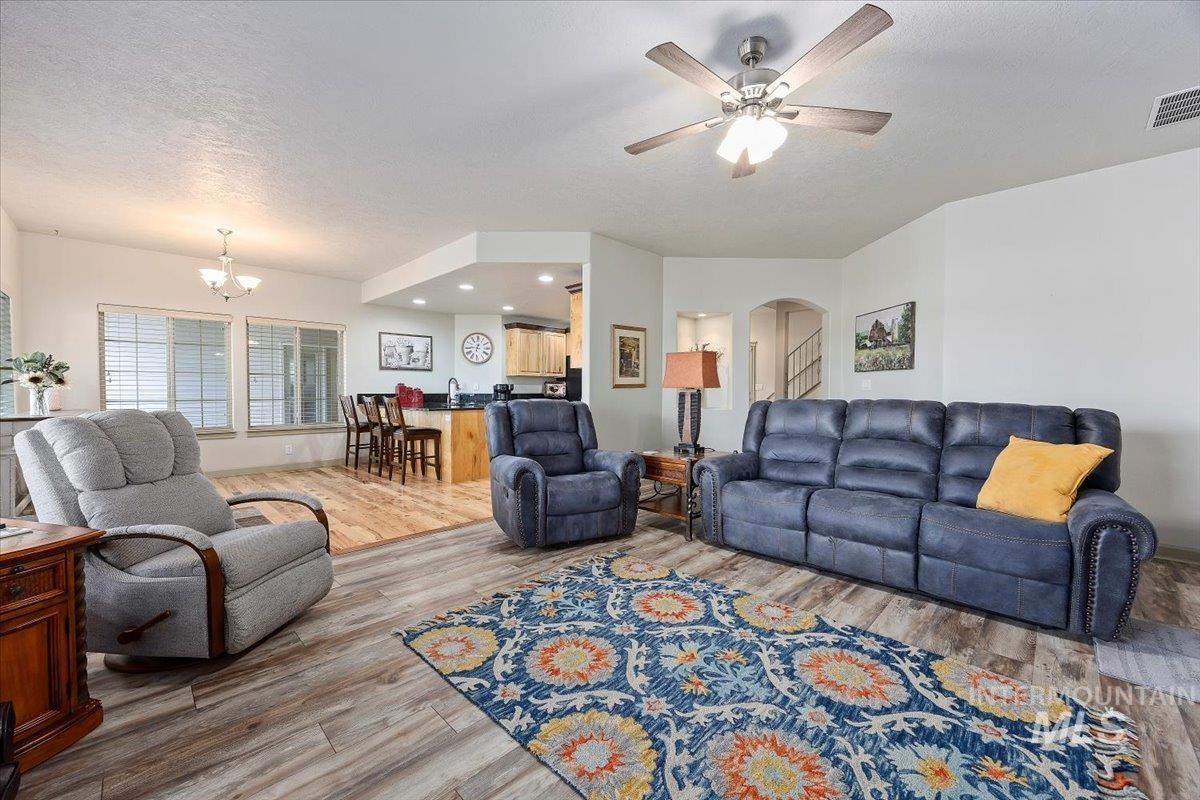 2668 E 4256 N Property Photo 14