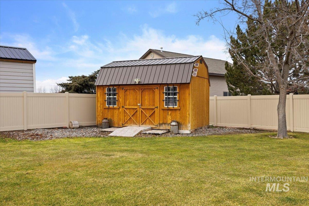 2668 E 4256 N Property Photo 42