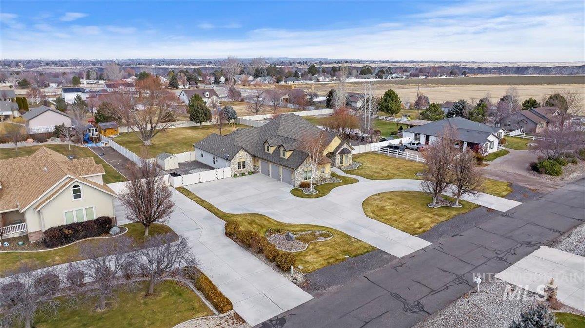 2668 E 4256 N Property Photo 45