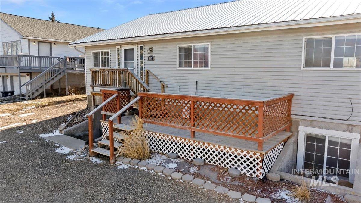 215 E Atherton Ave Property Photo 4