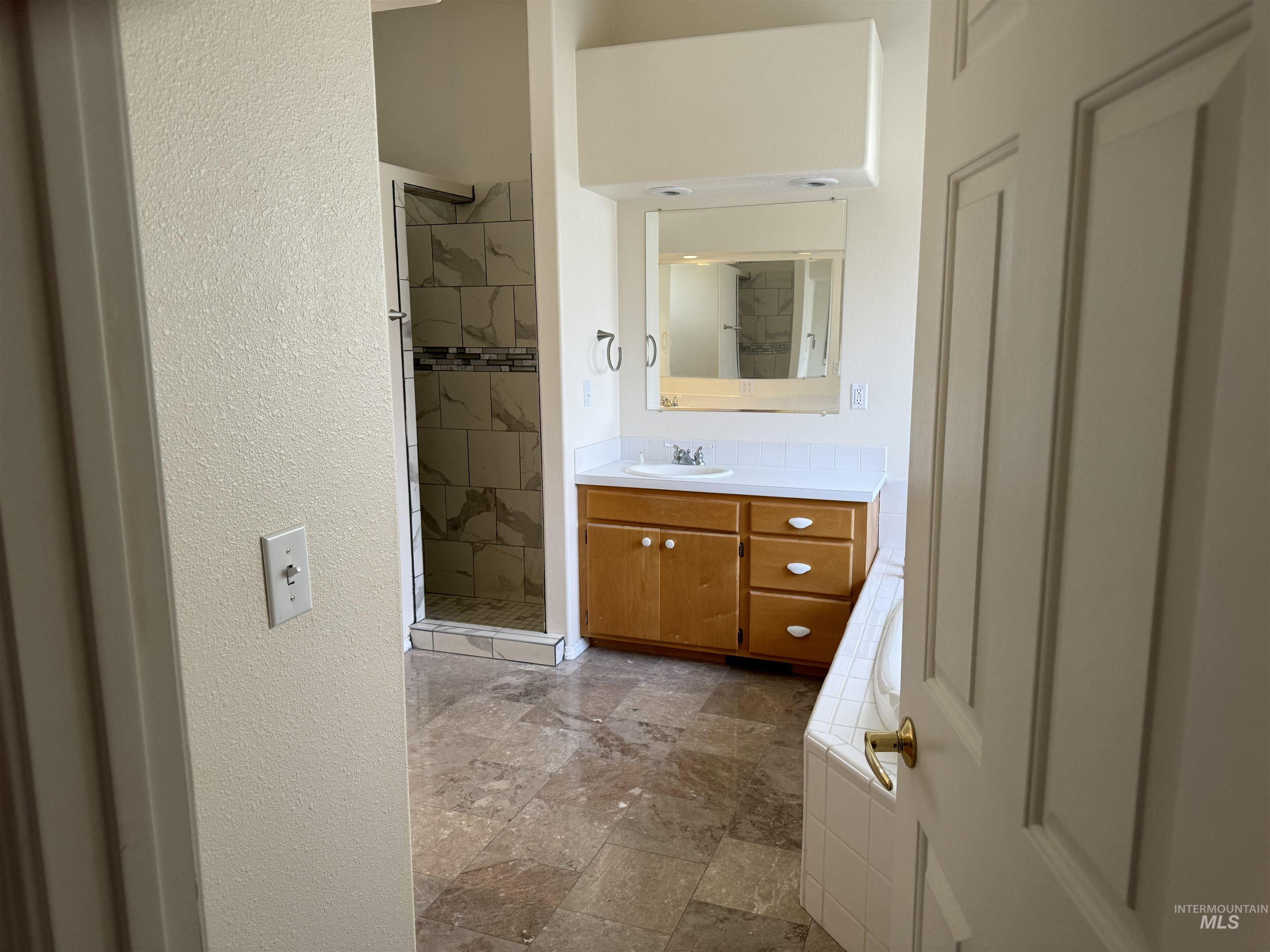 1368 Stoneybrook Circle Property Photo 27