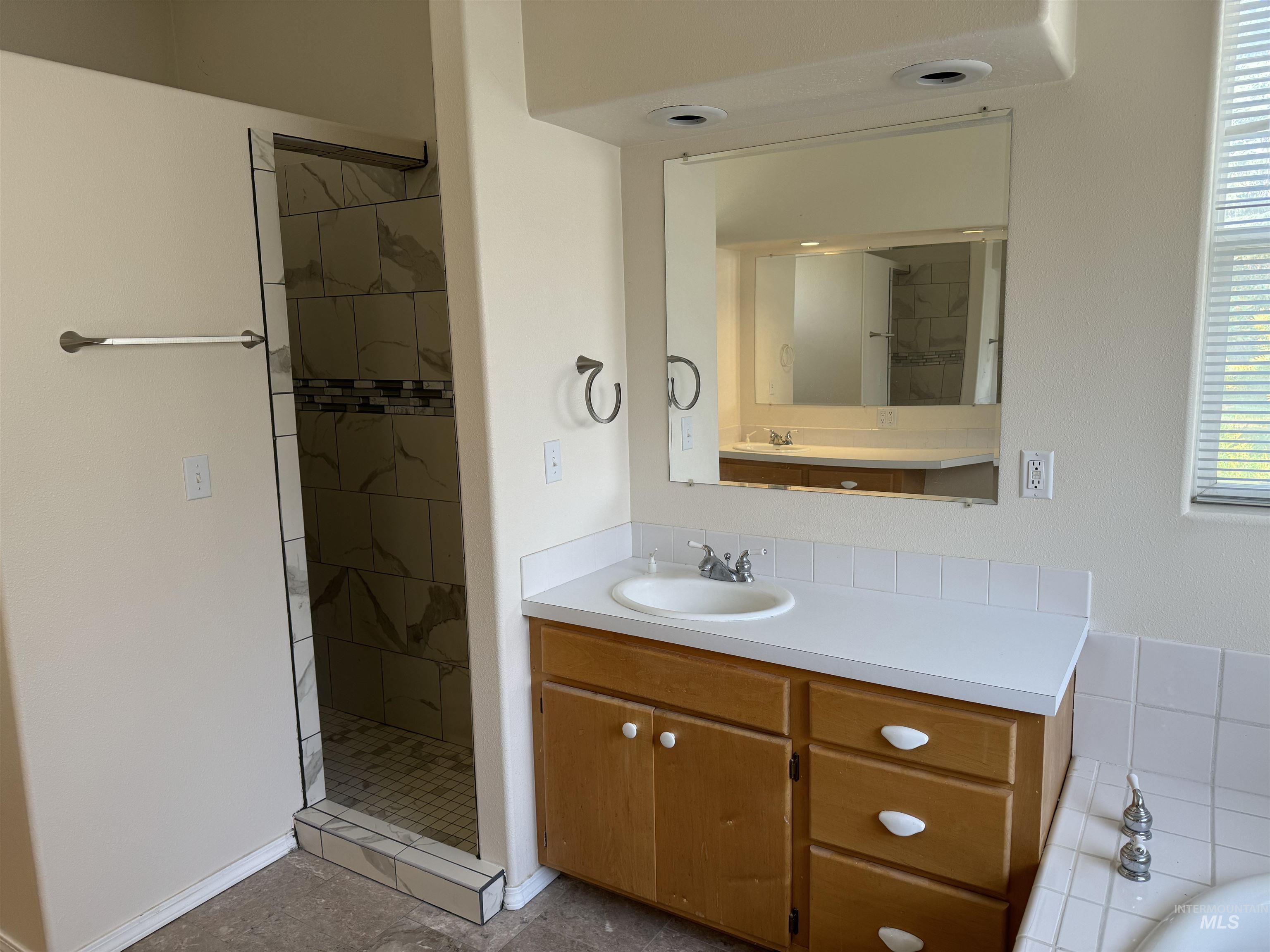 1368 Stoneybrook Circle Property Photo 29