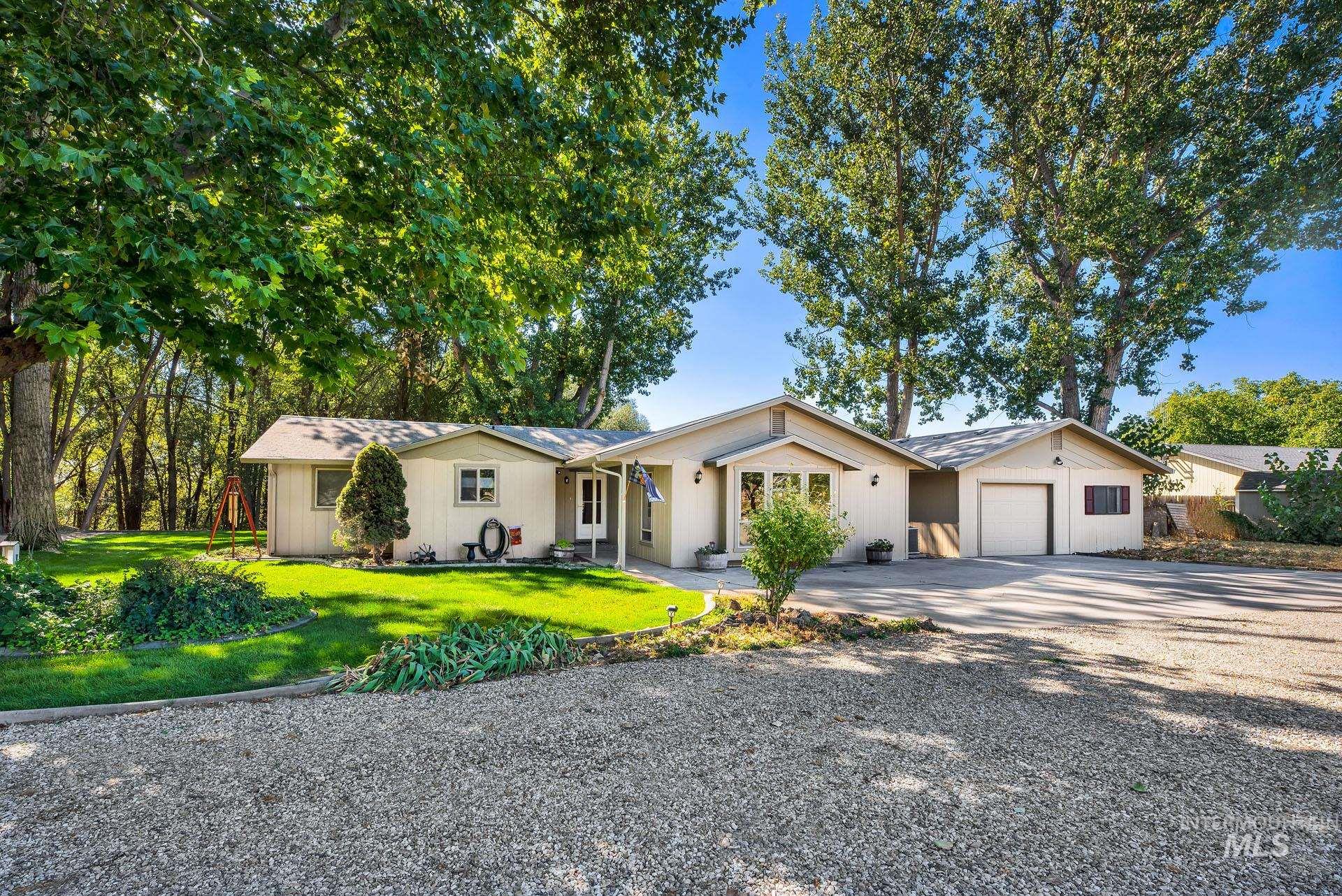 26669 Morris Place Property Photo 11