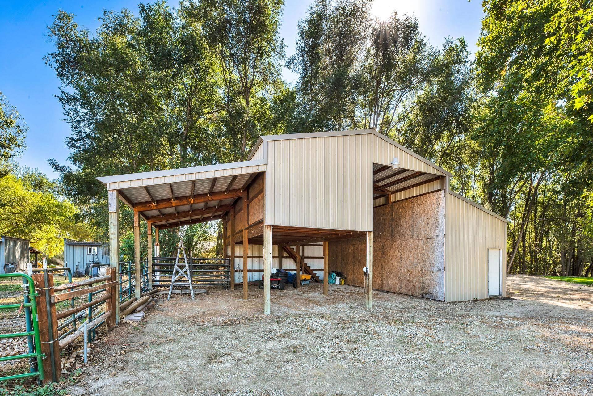 26669 Morris Place Property Photo 15