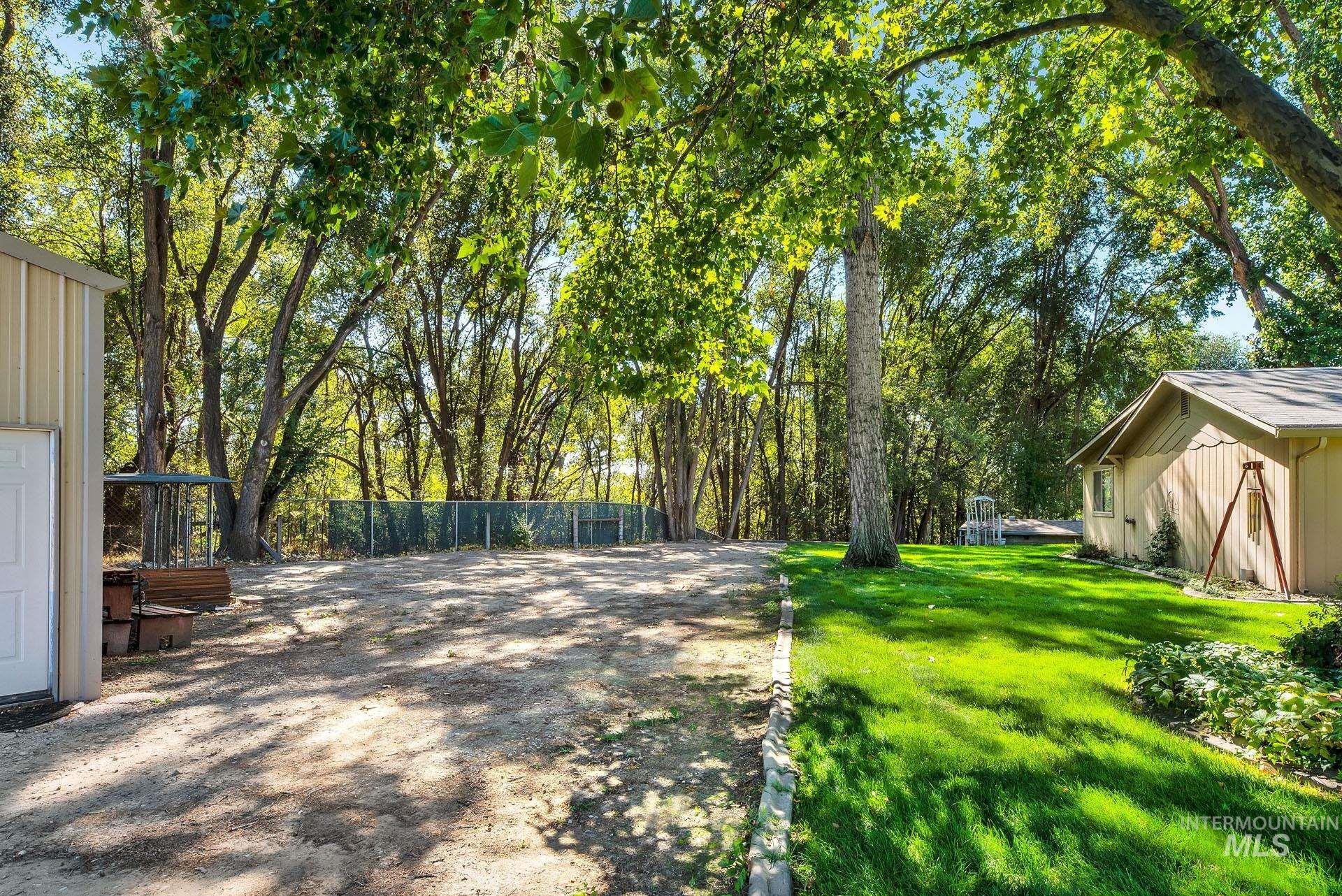 26669 Morris Place Property Photo 17