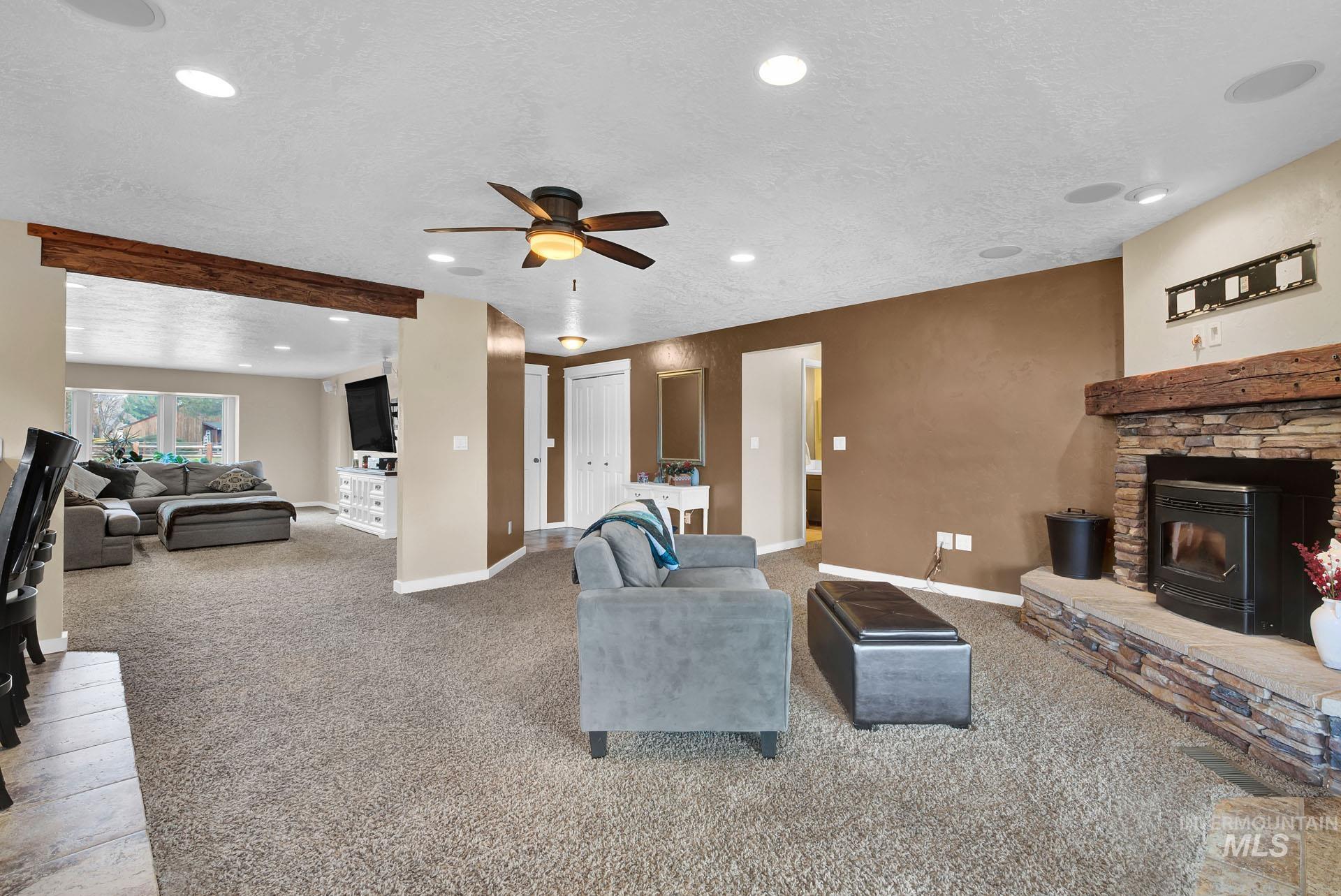 26669 Morris Place Property Photo 38