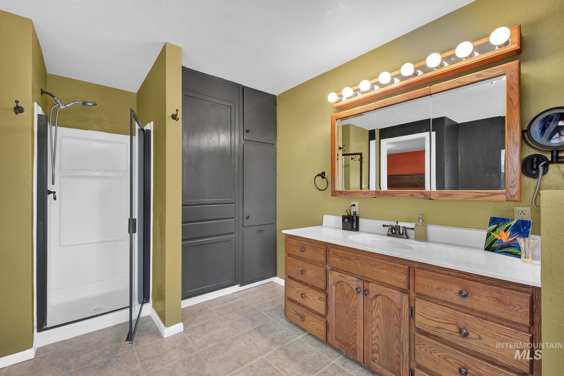 26669 Morris Place Property Photo 48