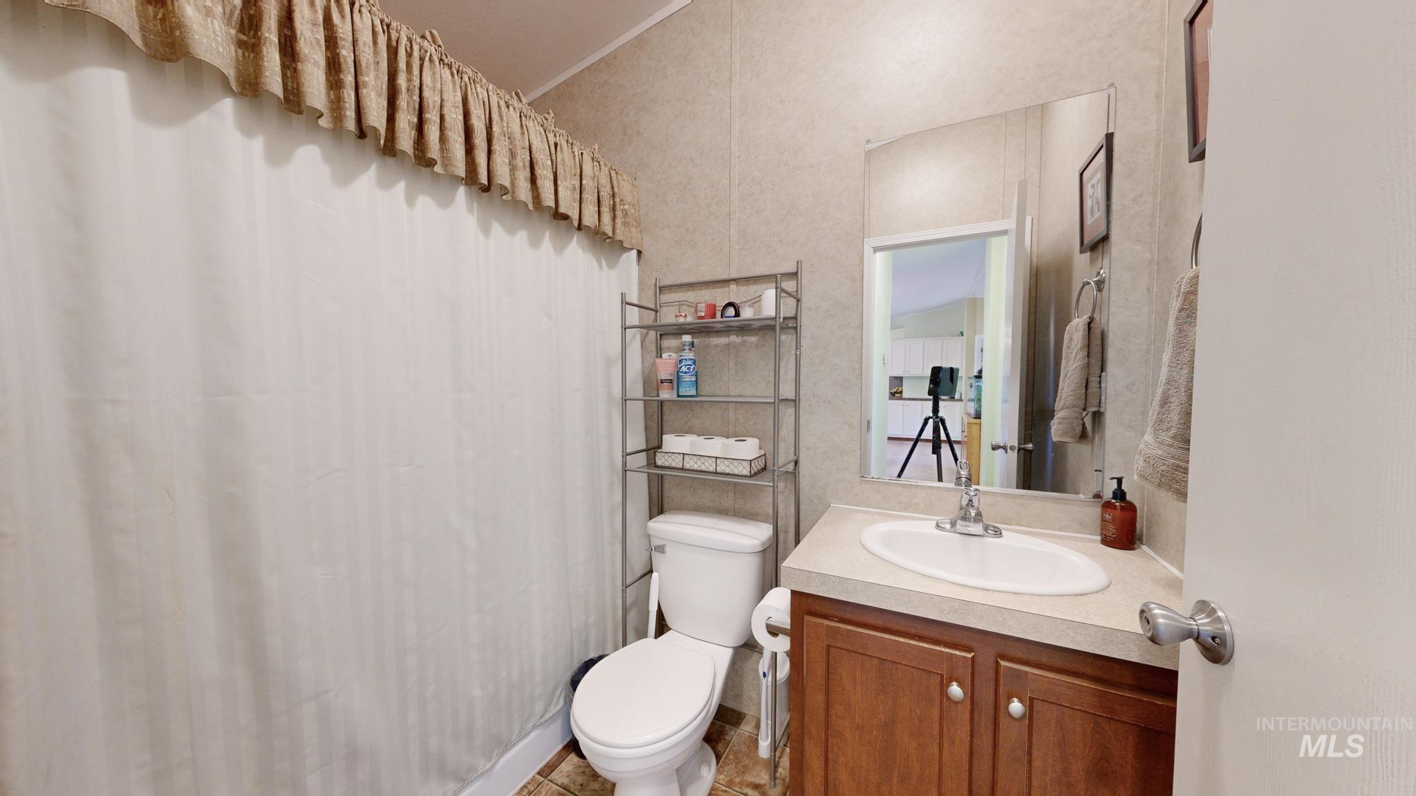1007 W Hatter Creek Rd Property Photo 12