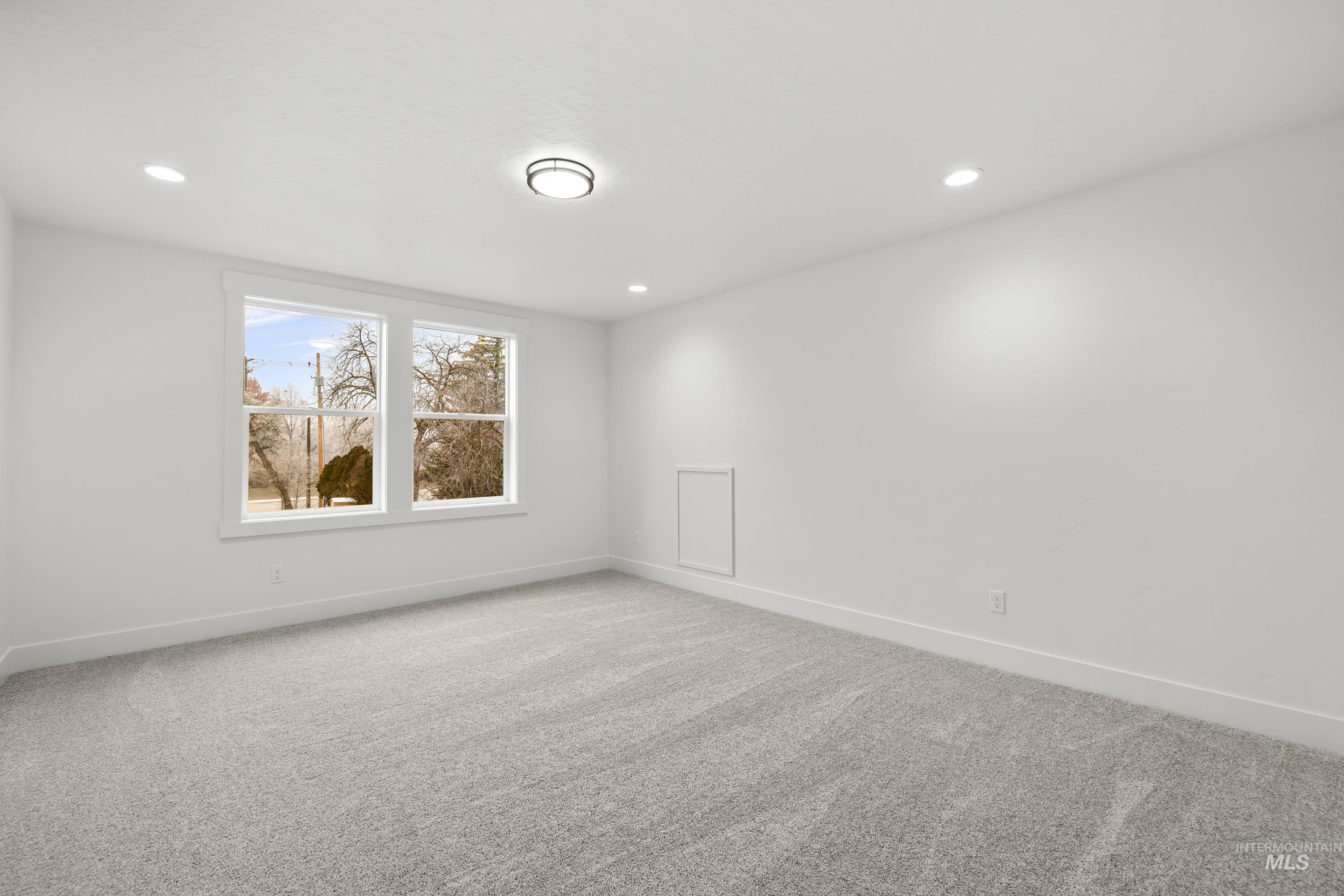 4642 N Maple Grove Rd Property Photo 42