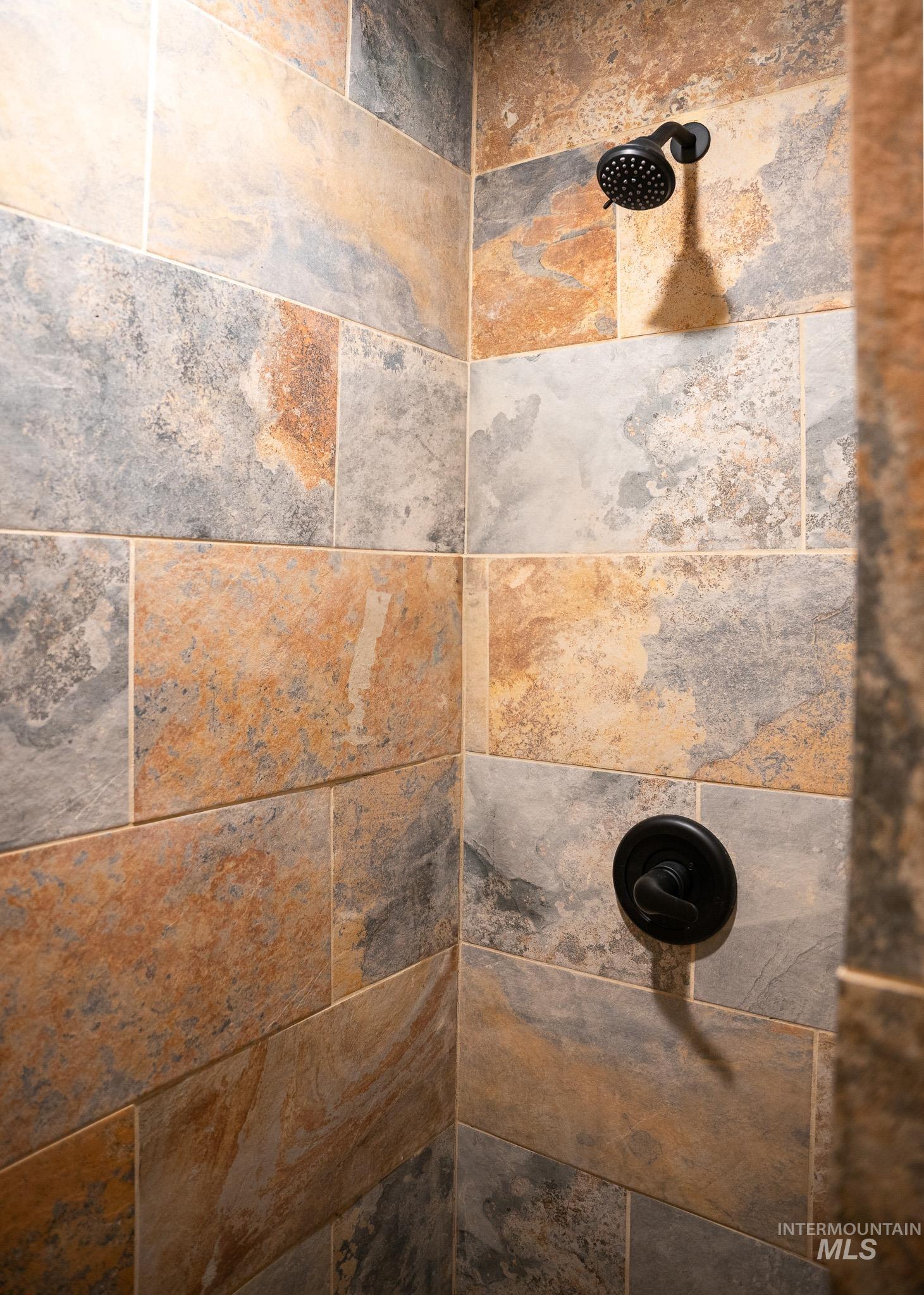 2219 Powers Drive Property Photo 22