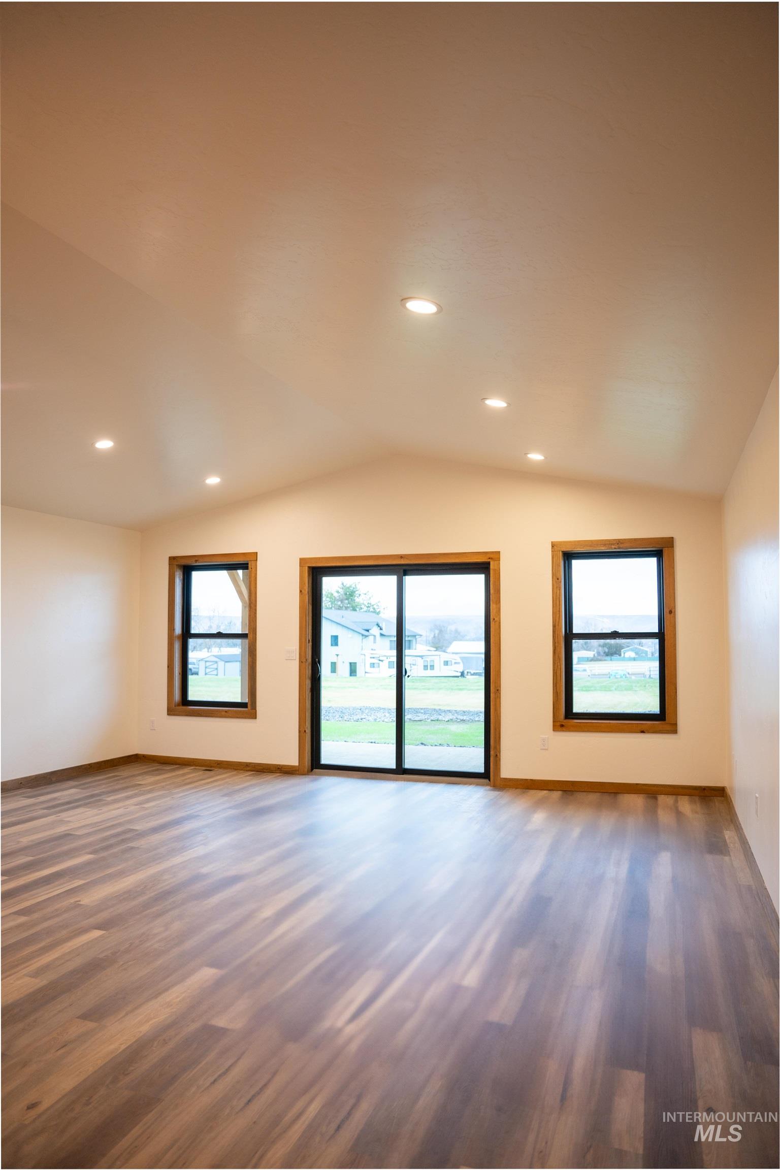 2219 Powers Drive Property Photo 34