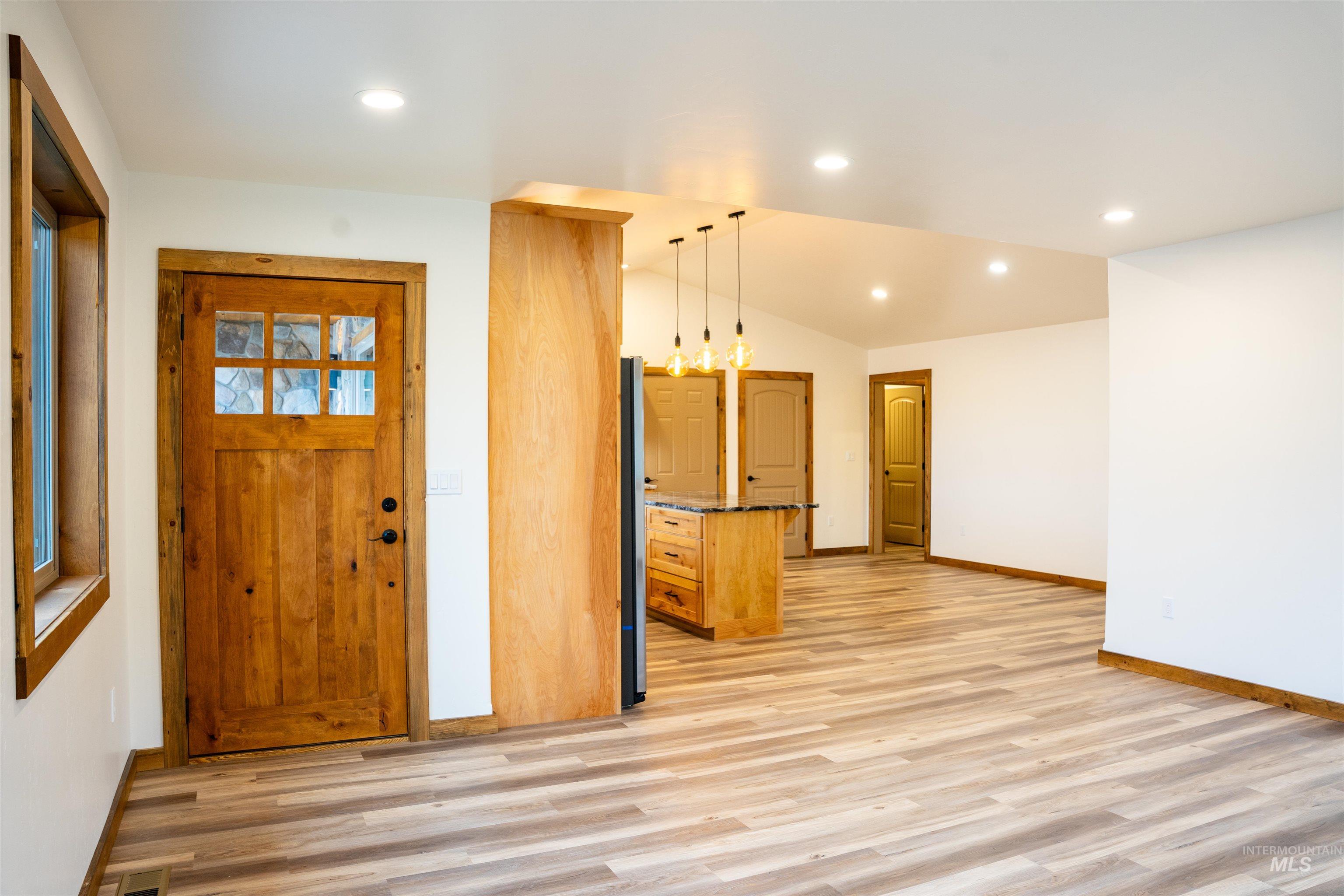 2215 Powers Drive Property Photo 3
