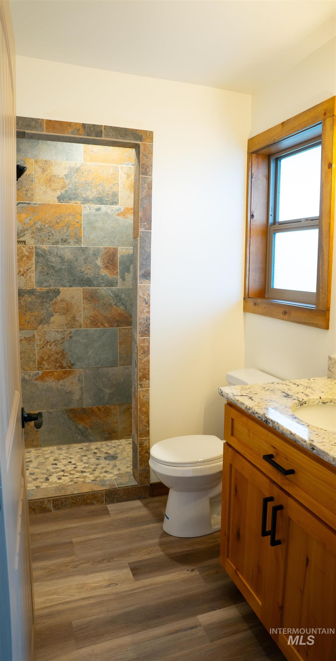 2215 Powers Drive Property Photo 8