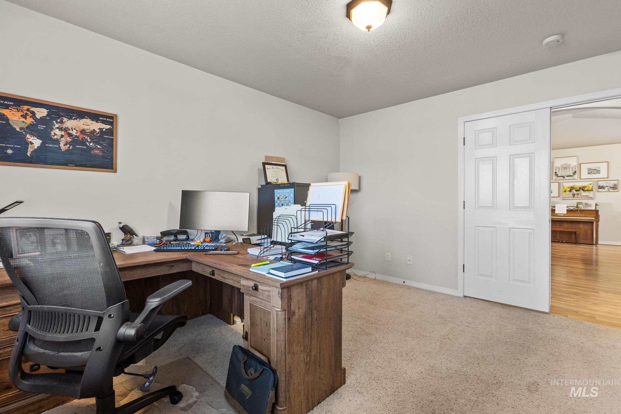 16966 N Thurgood Loop Property Photo 22