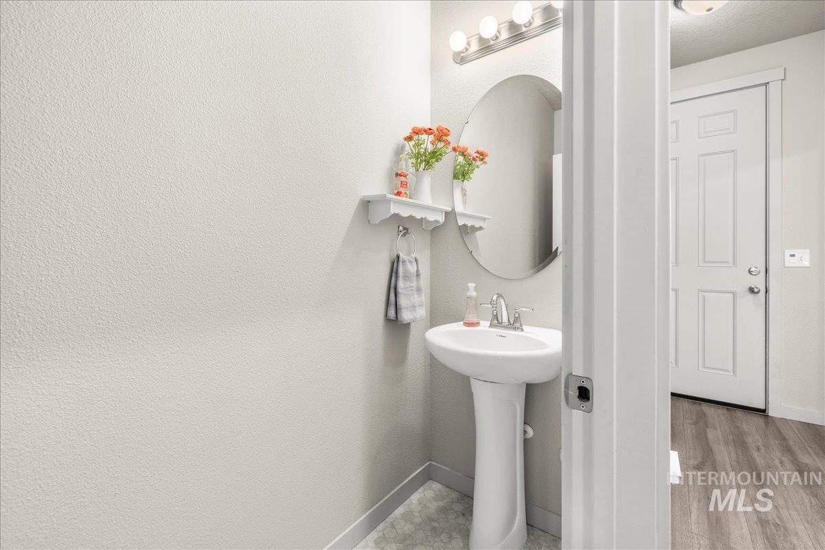 17784 Sunset Ridge Ave. Property Photo 8