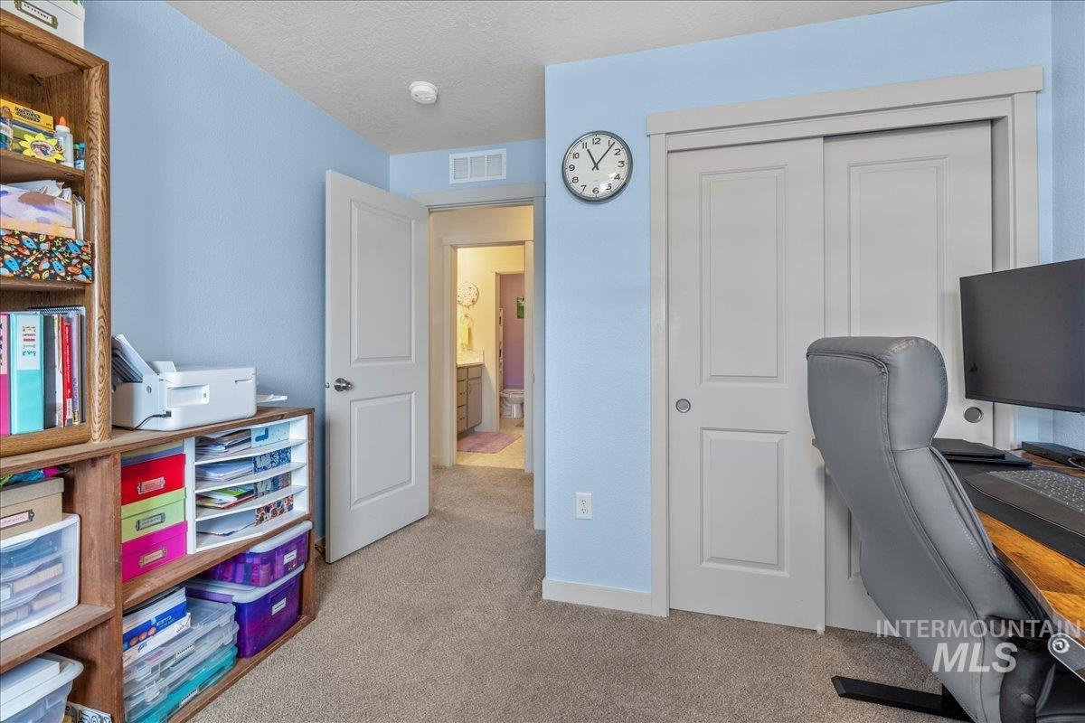 17784 Sunset Ridge Ave. Property Photo 26