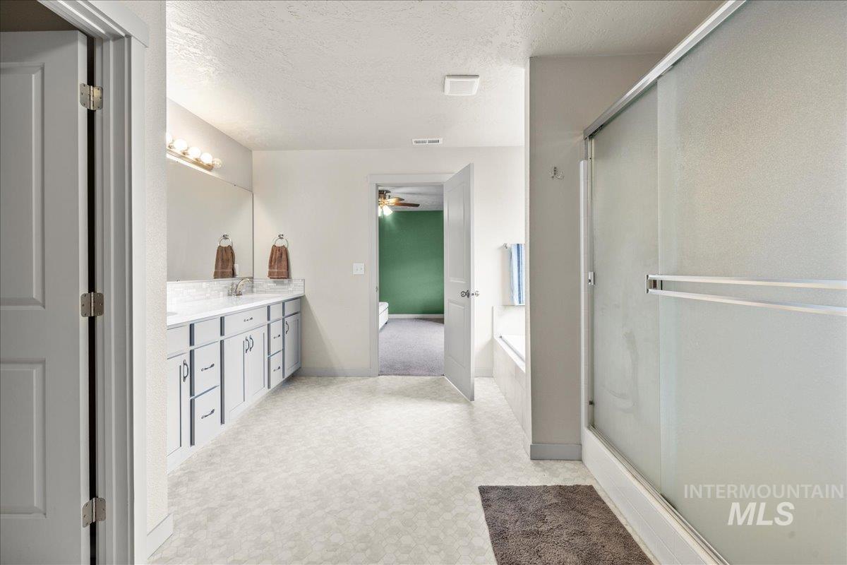 17784 Sunset Ridge Ave. Property Photo 34