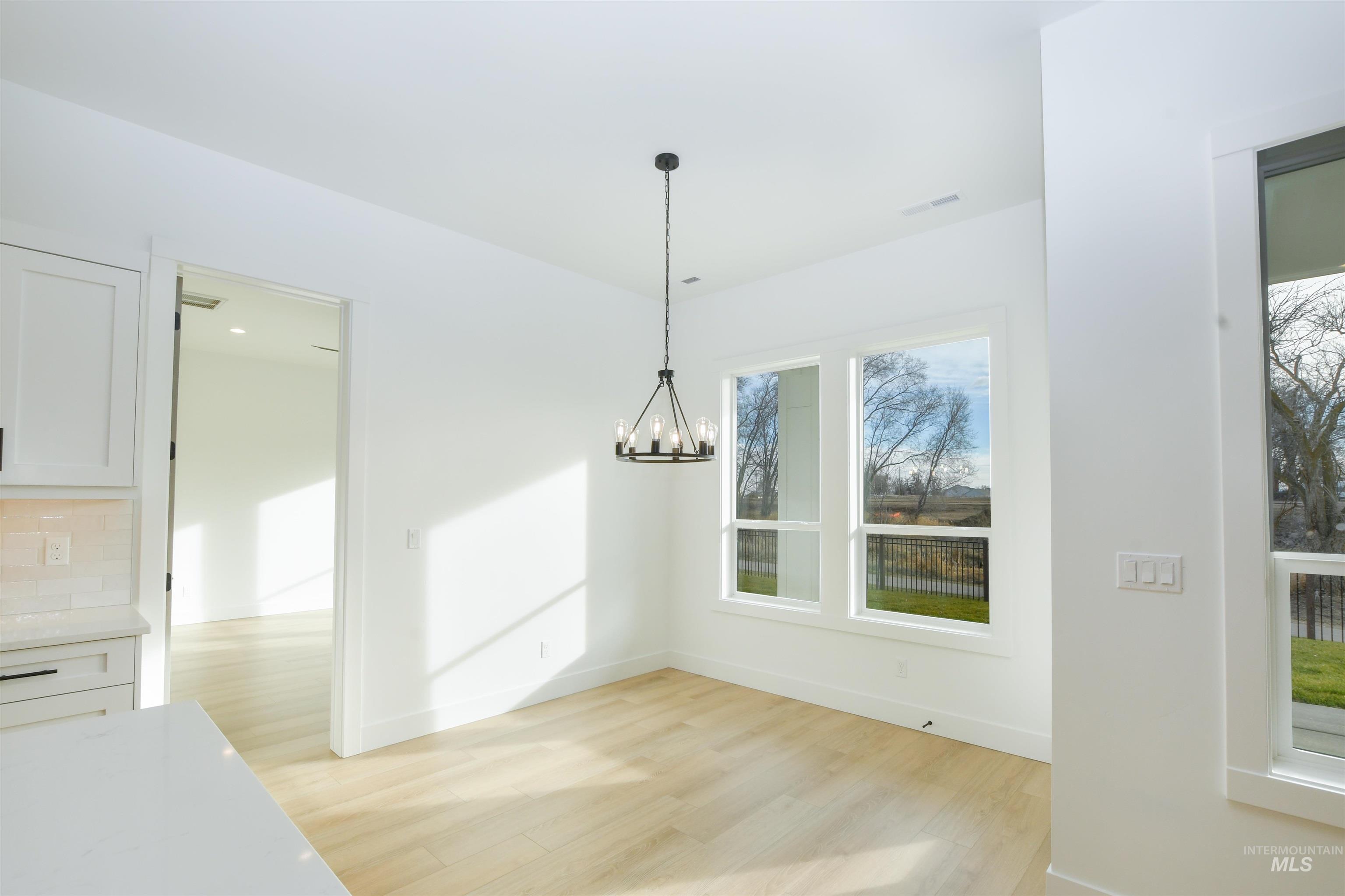 11215 Red Mountain St Property Photo 12