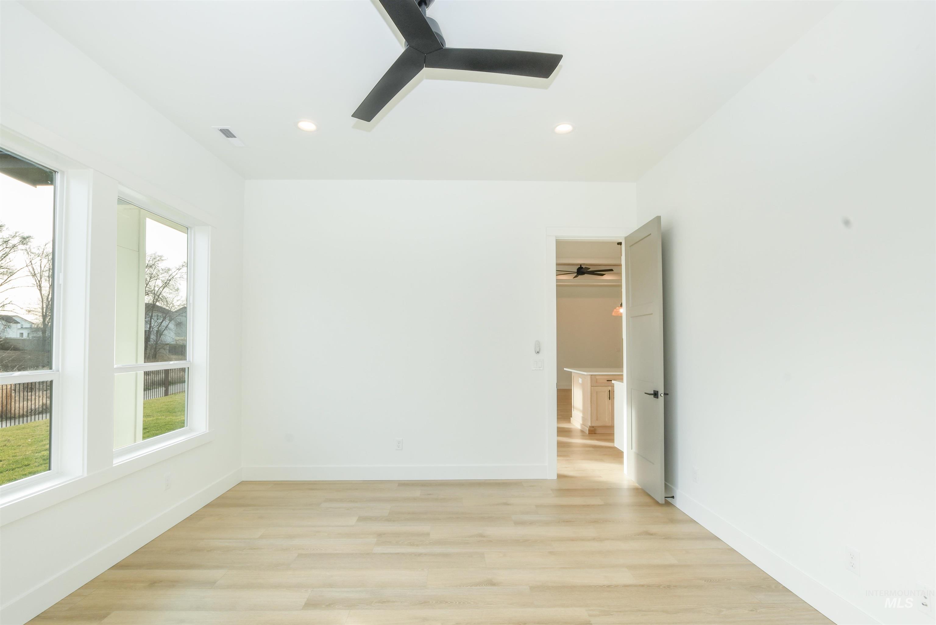 11215 Red Mountain St Property Photo 16