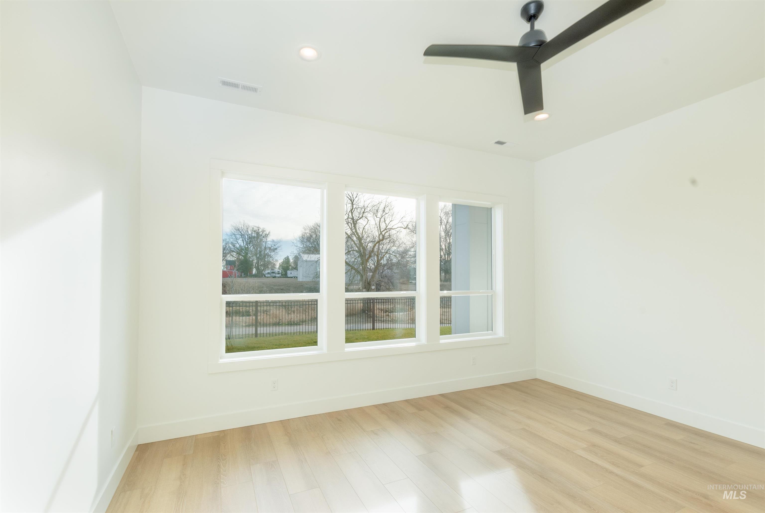 11215 Red Mountain St Property Photo 17