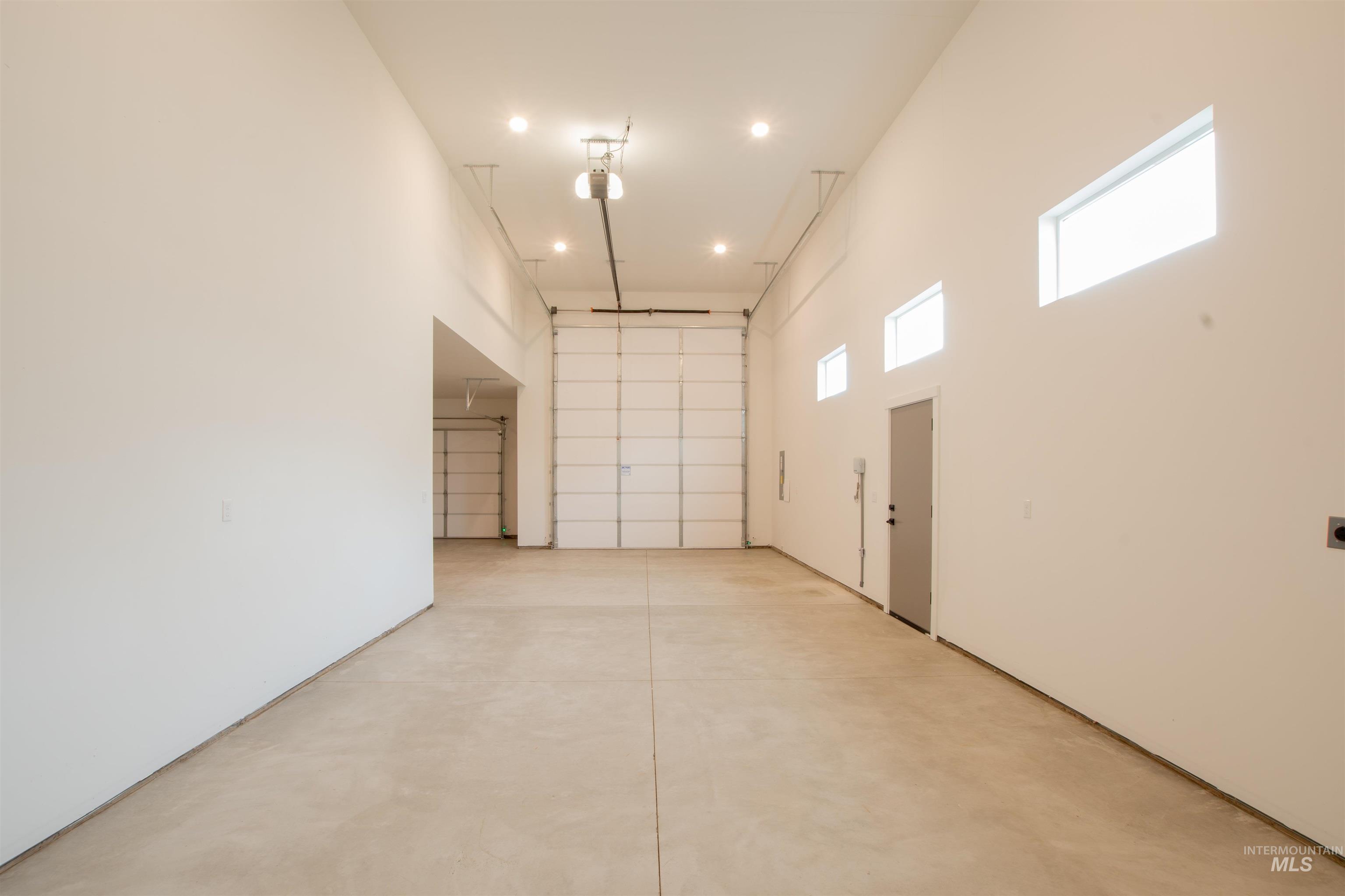 11215 Red Mountain St Property Photo 26