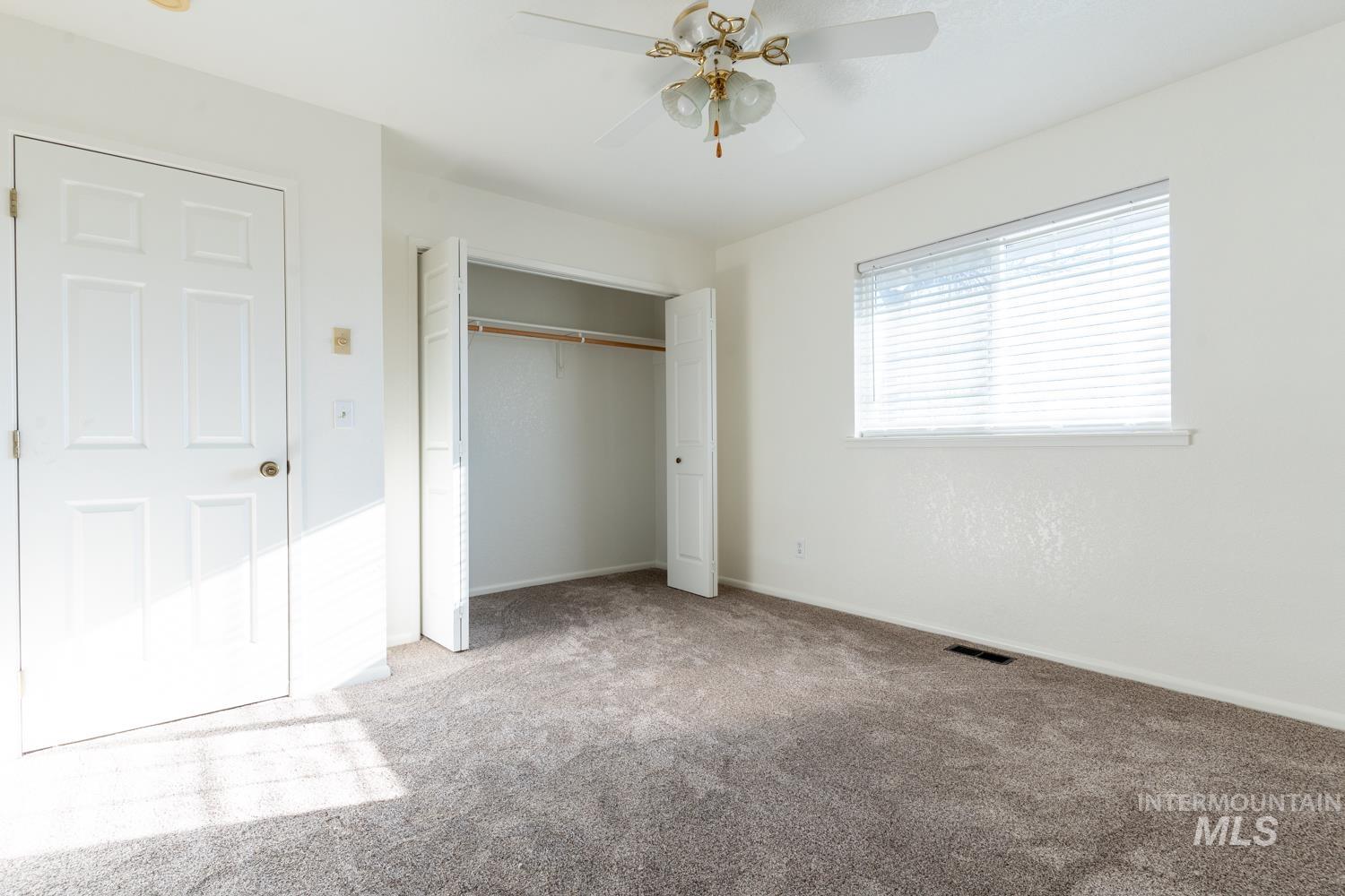 636 Deer Meadows Ln Property Photo 14