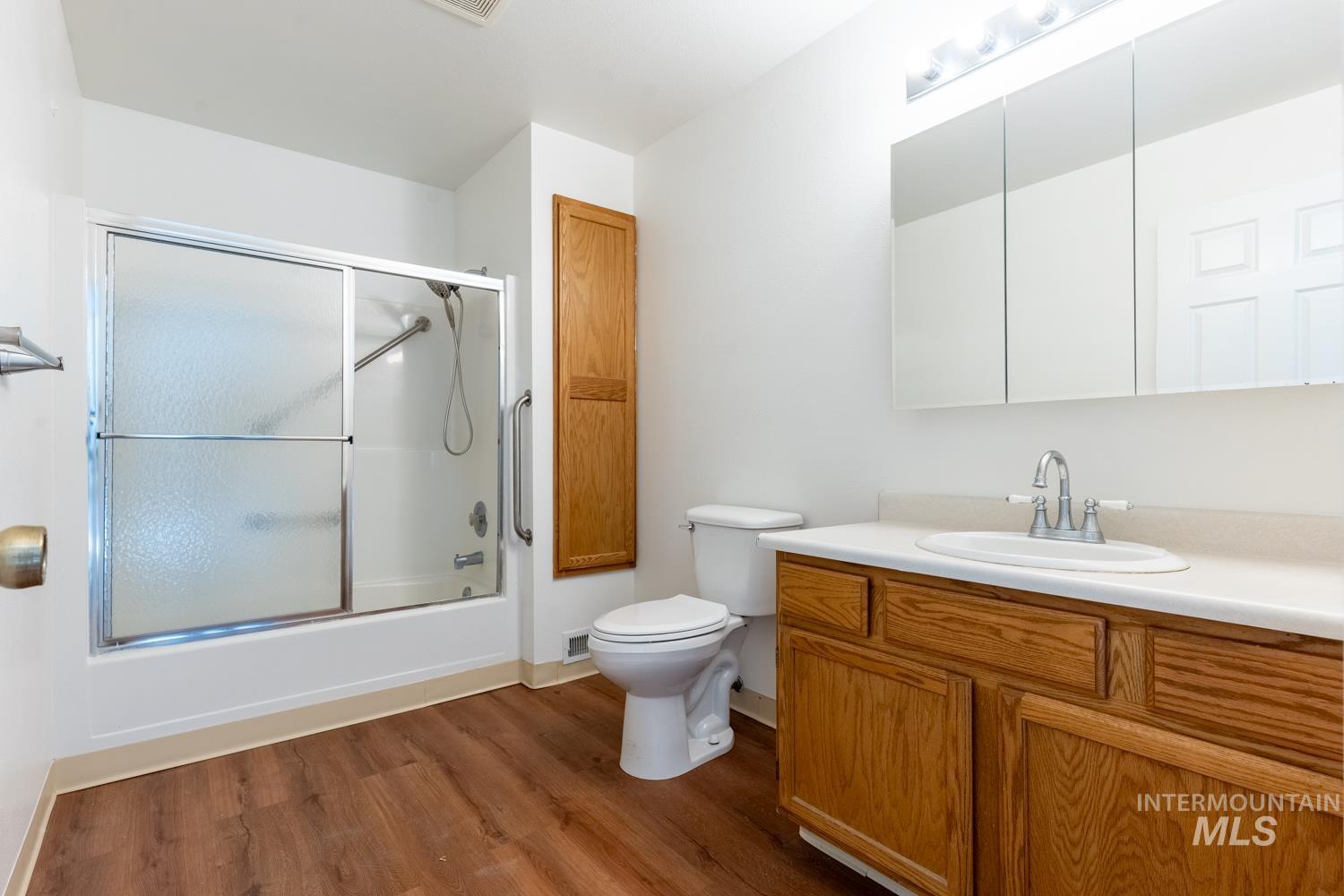 636 Deer Meadows Ln Property Photo 16