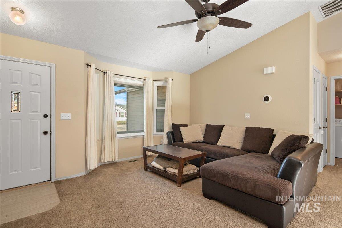 75 W Woodbury Drive Property Photo 5