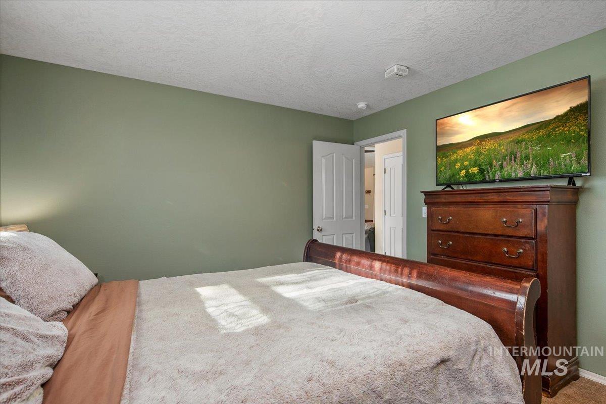 75 W Woodbury Drive Property Photo 17