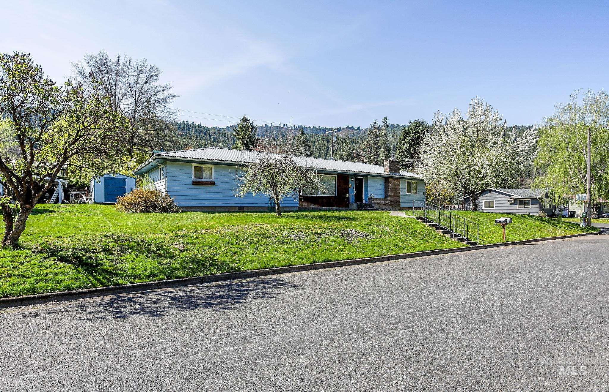 12774 Vista Ave Property Photo 3