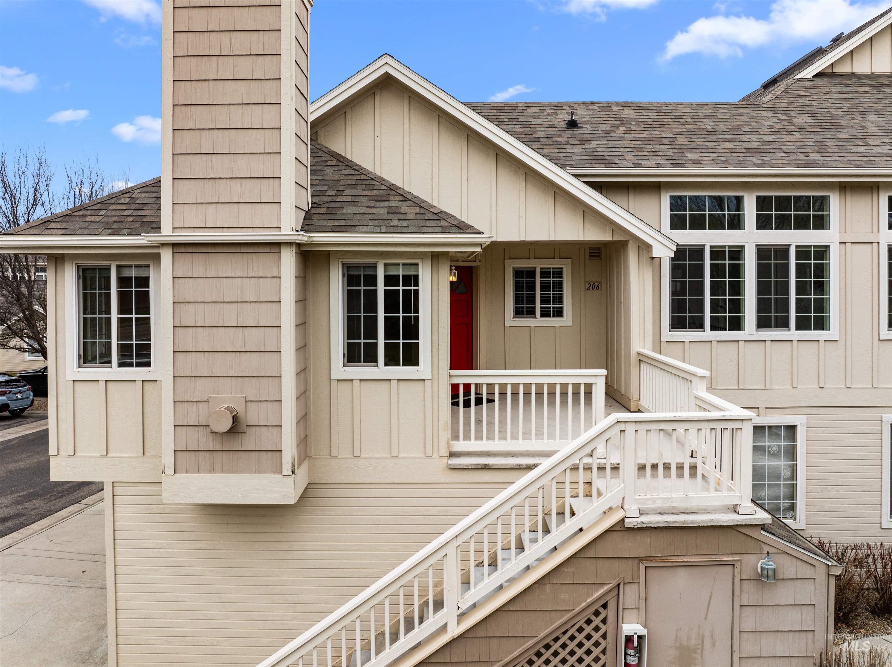 5170 S Surprise Way Property Photo