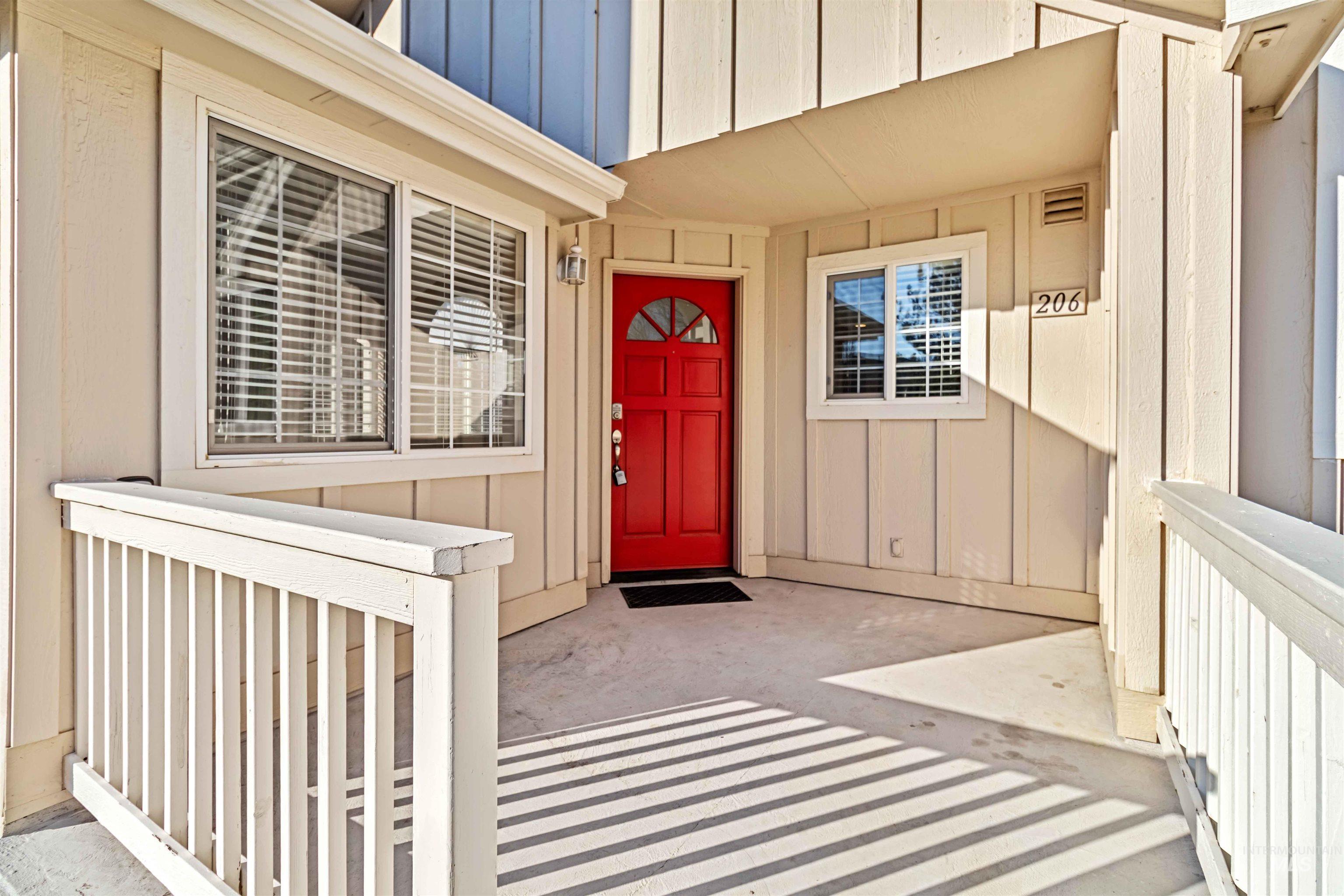 5170 S Surprise Way Property Photo 2
